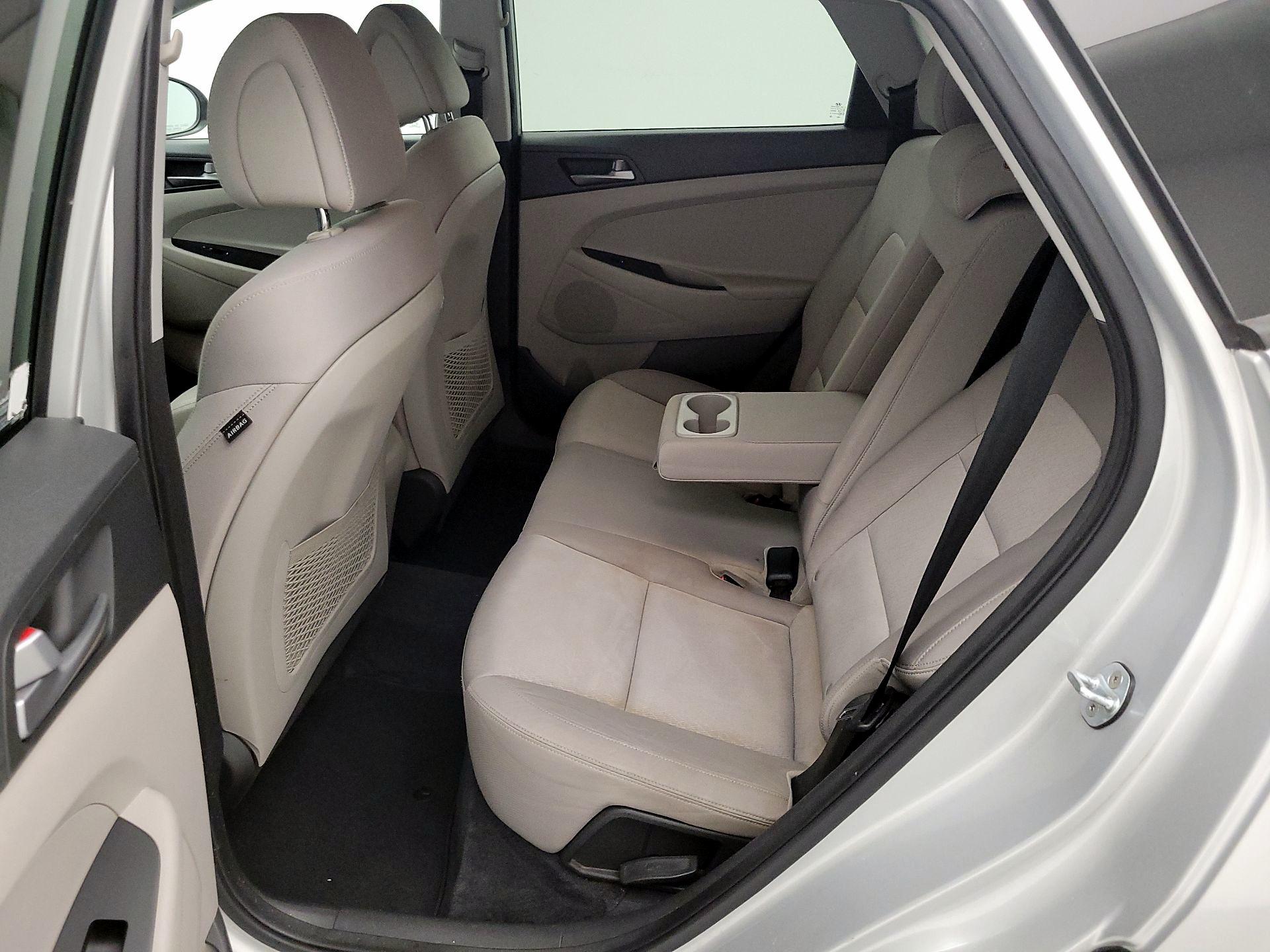 Thumbnail: 2016 Hyundai Tucson - 18