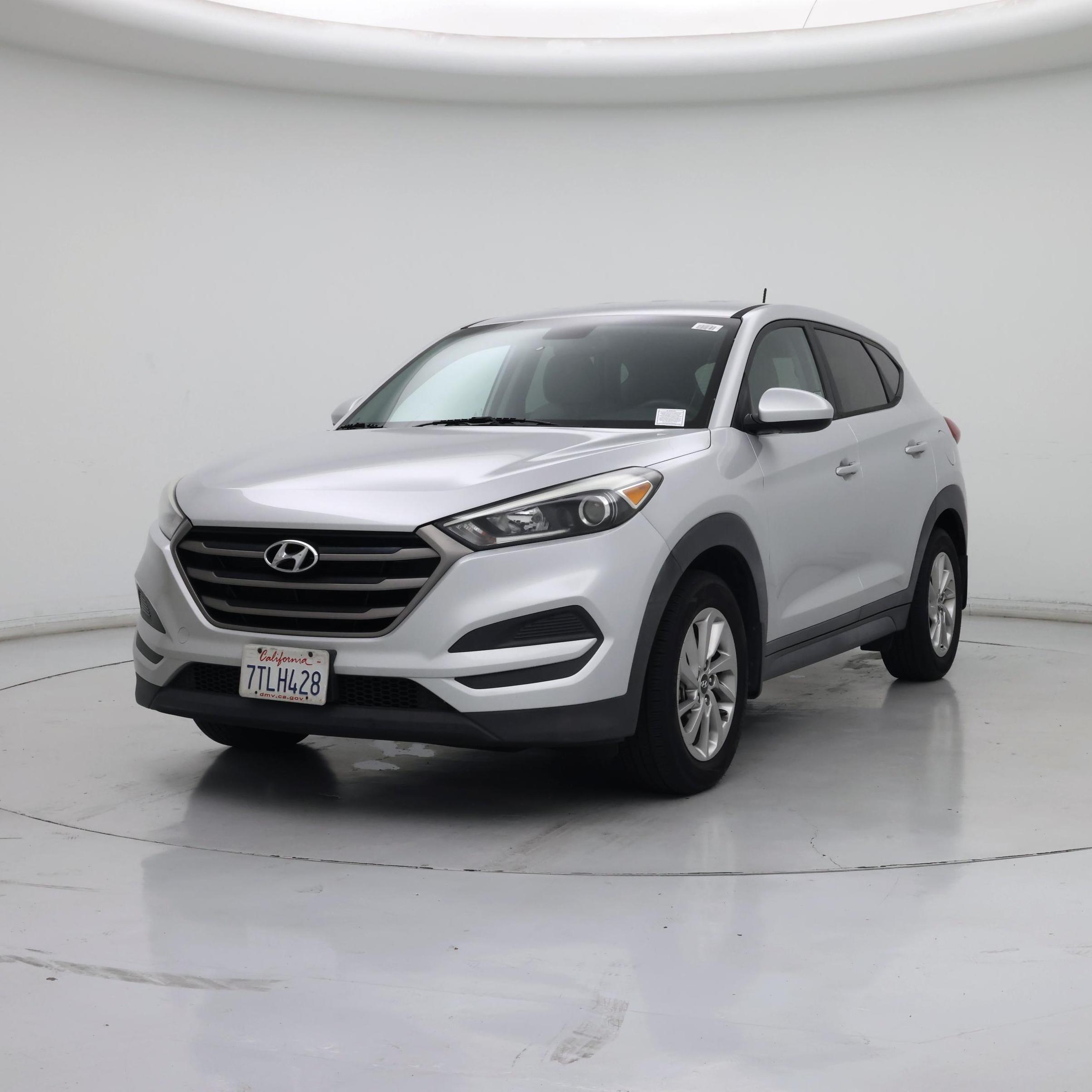 Thumbnail: 2016 Hyundai Tucson - 4