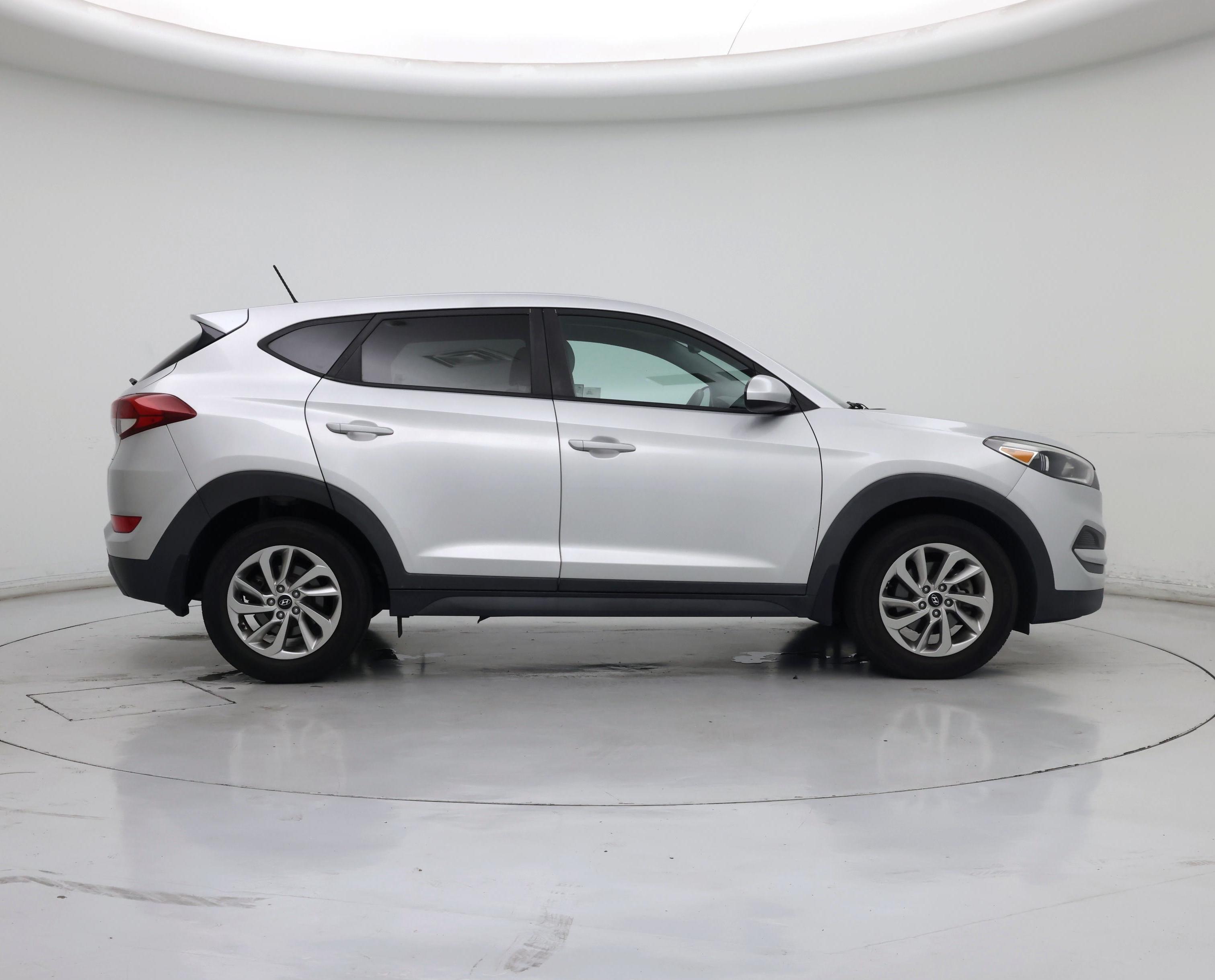 Thumbnail: 2016 Hyundai Tucson - 7