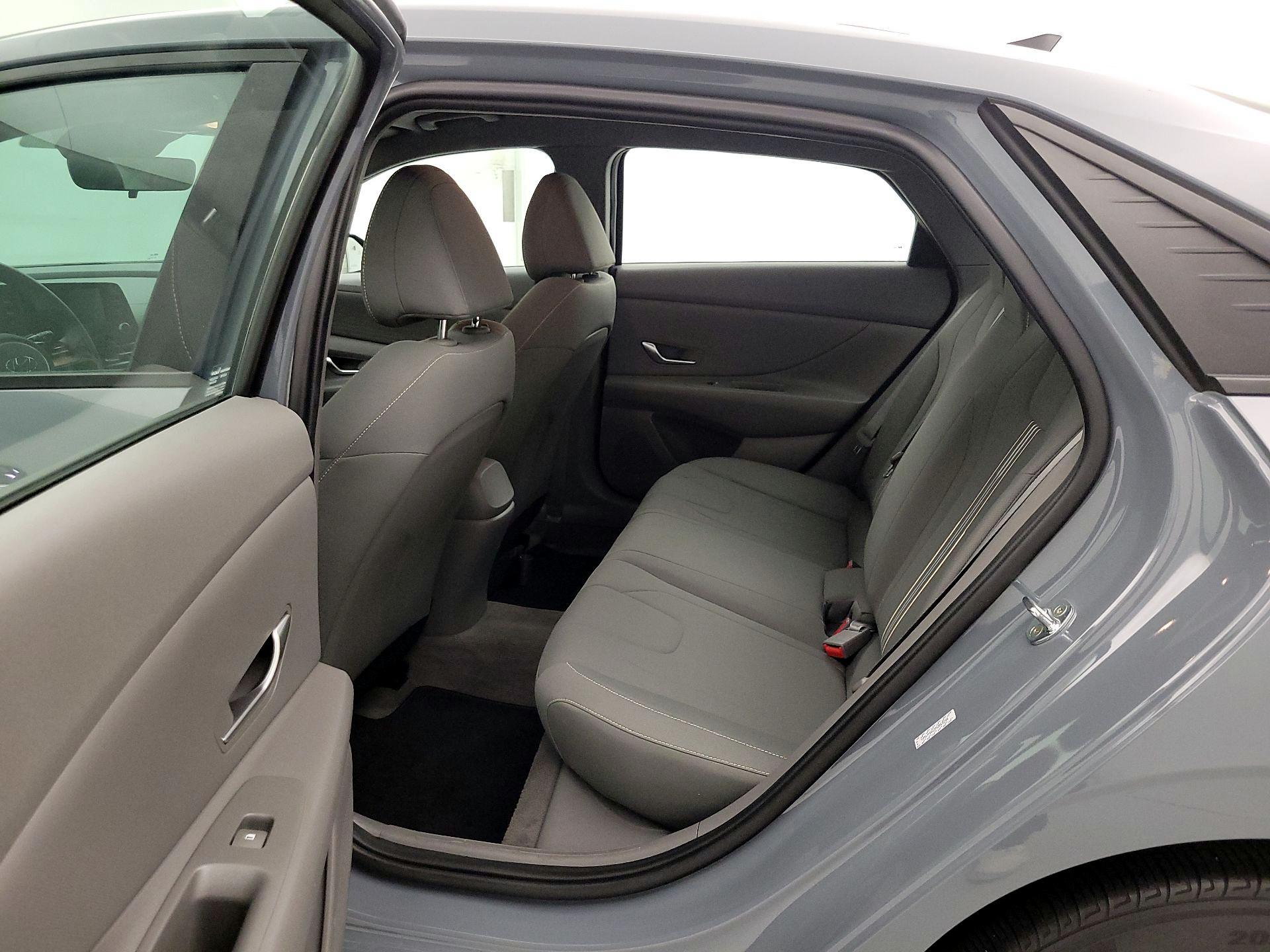 Thumbnail: 2021 Hyundai Elantra - 19