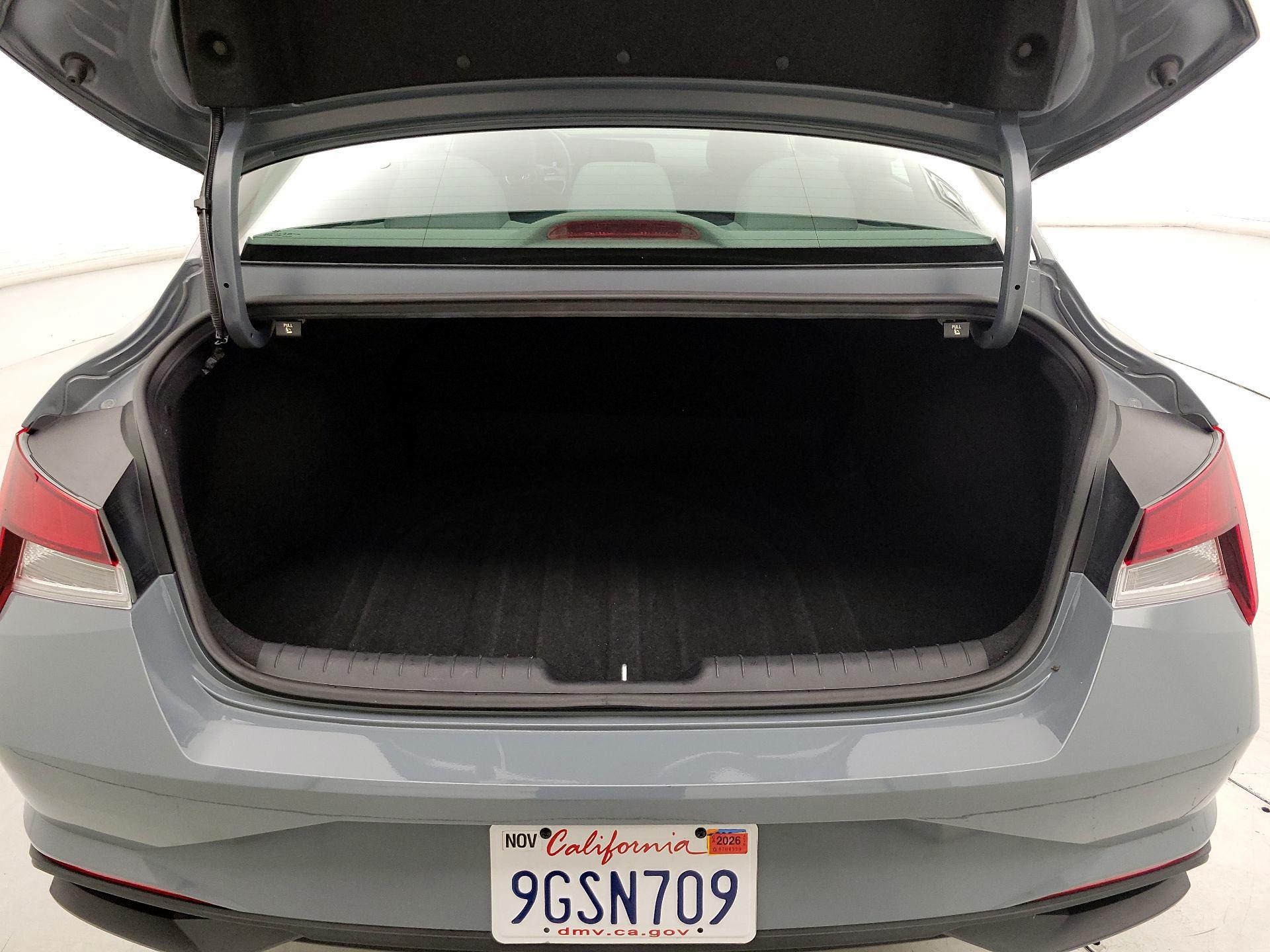 Thumbnail: 2021 Hyundai Elantra - 20