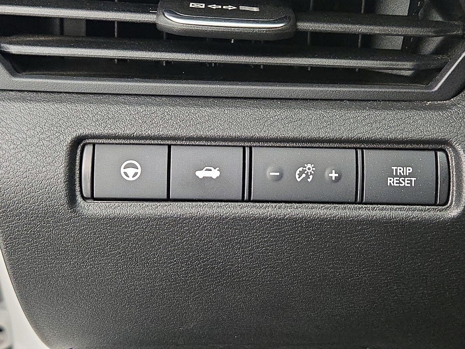 2023 Nissan Altima SL - Photo 14