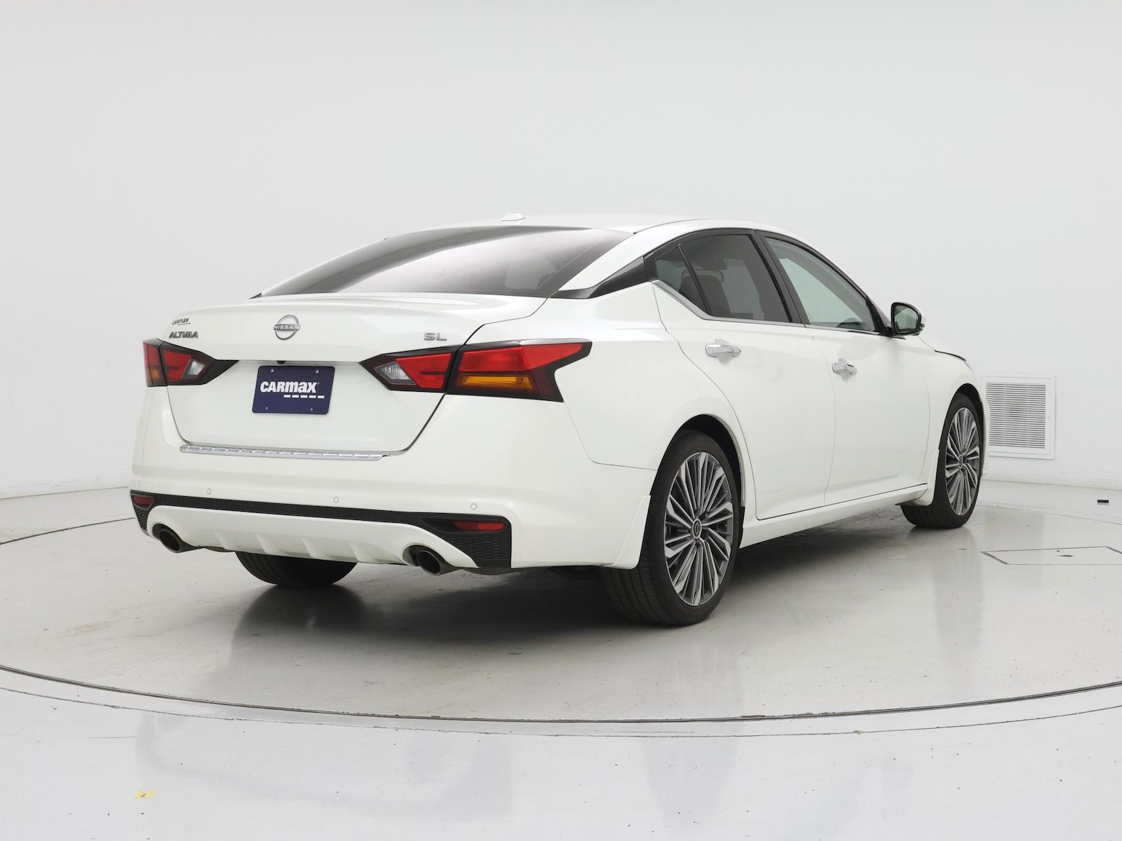 2023 Nissan Altima SL - Photo 9