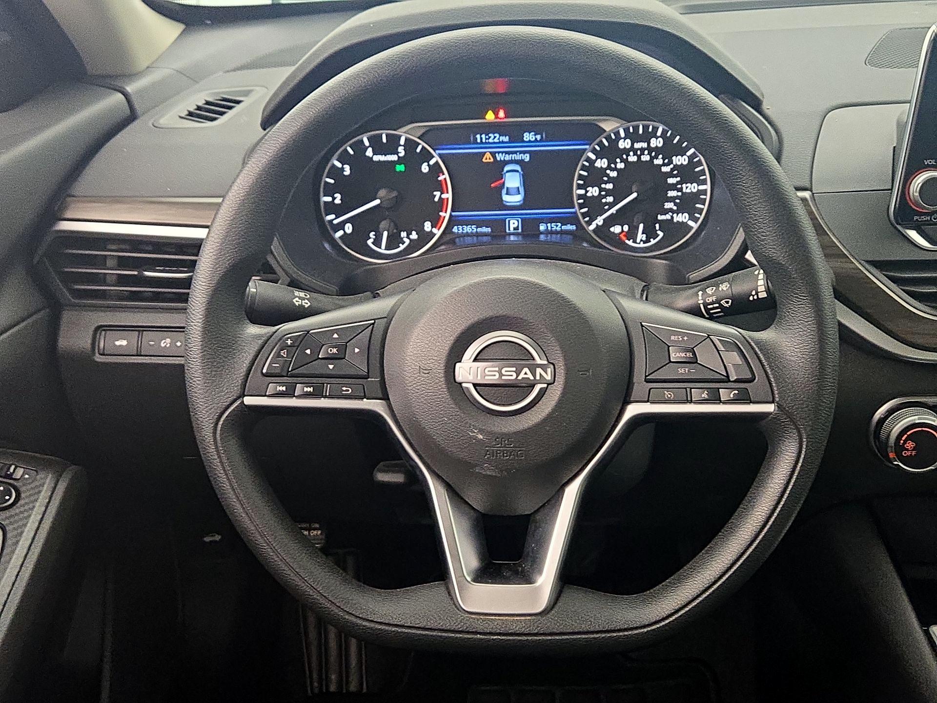 Thumbnail: 2024 Nissan Altima - 10