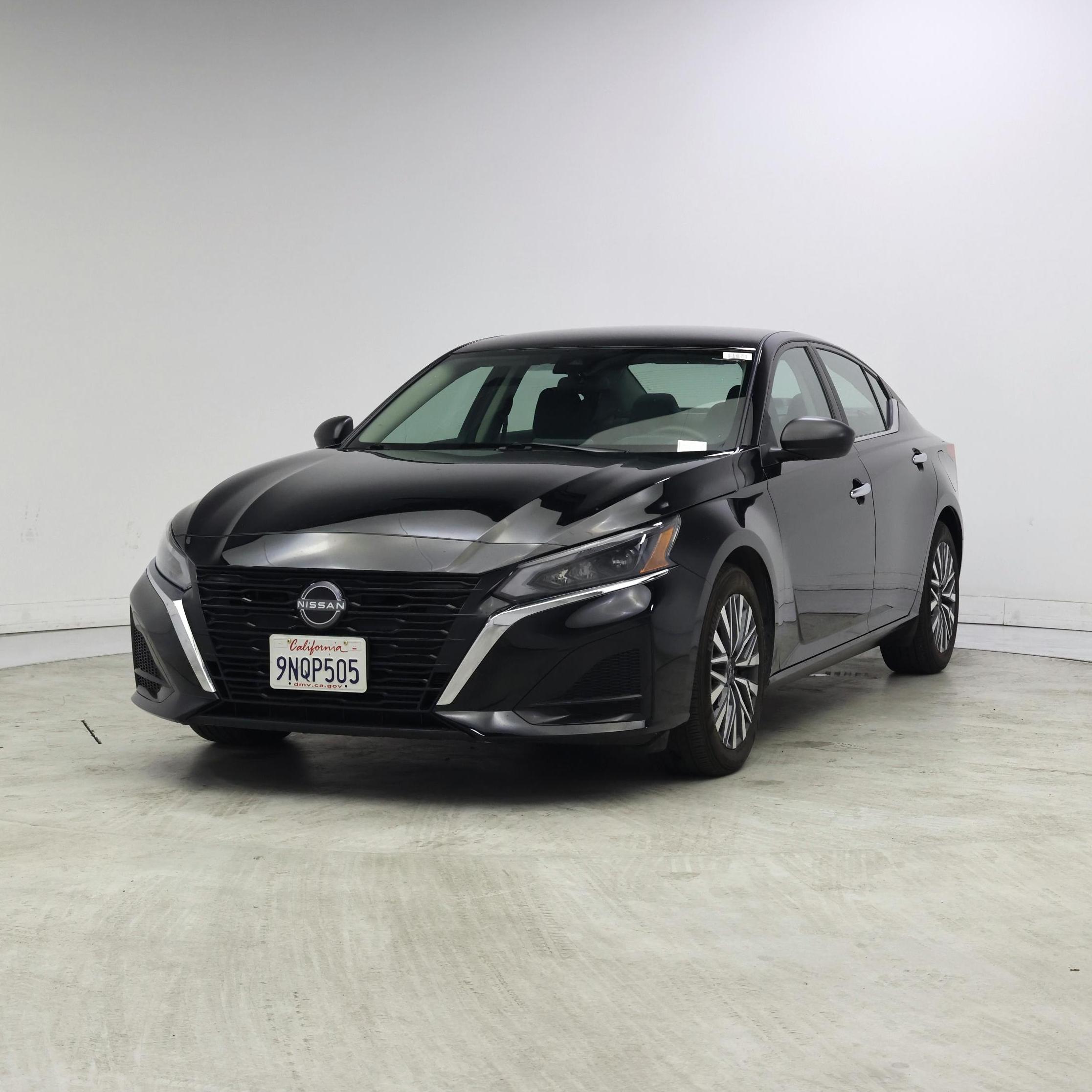 Thumbnail: 2025 Nissan Altima - 4
