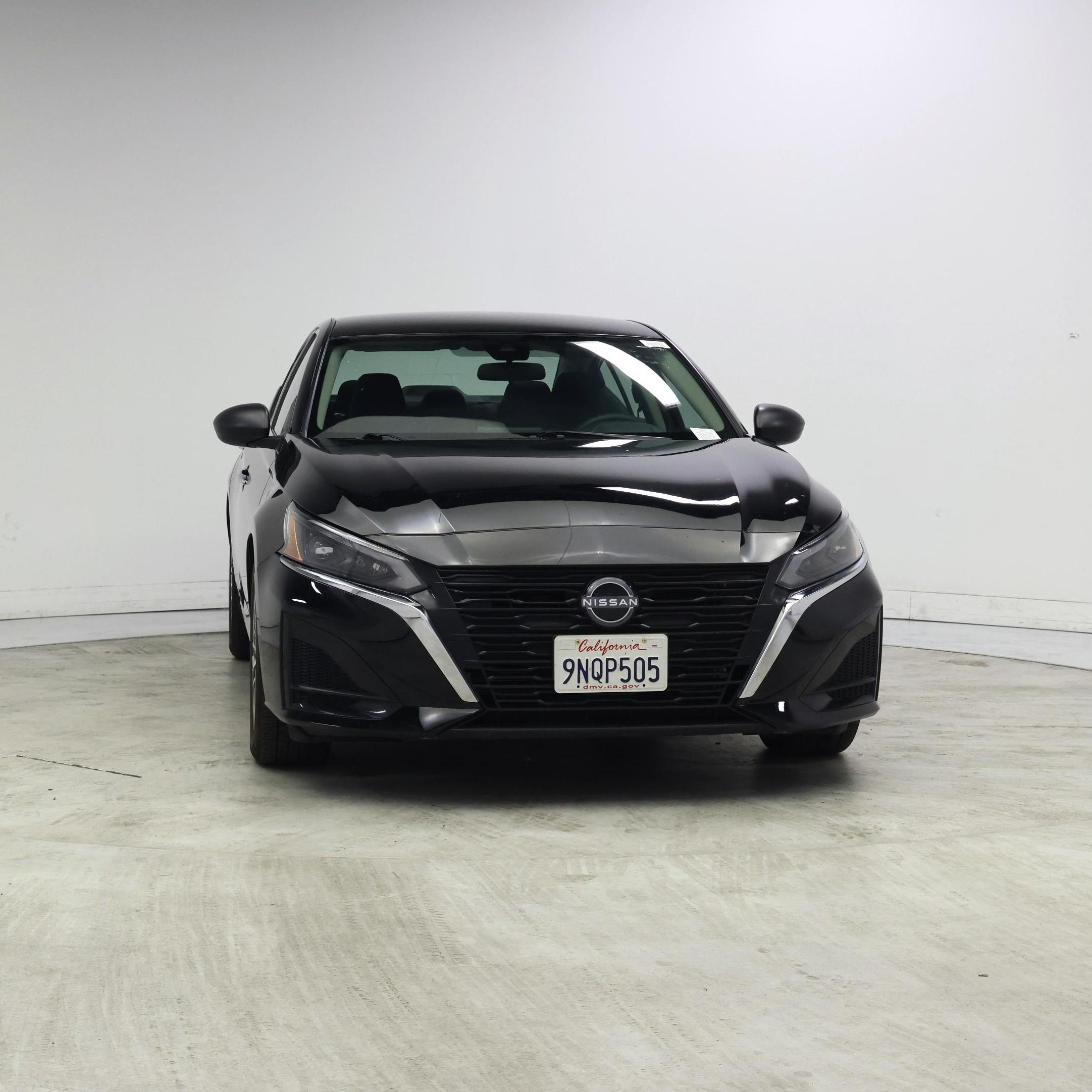 Thumbnail: 2025 Nissan Altima - 5