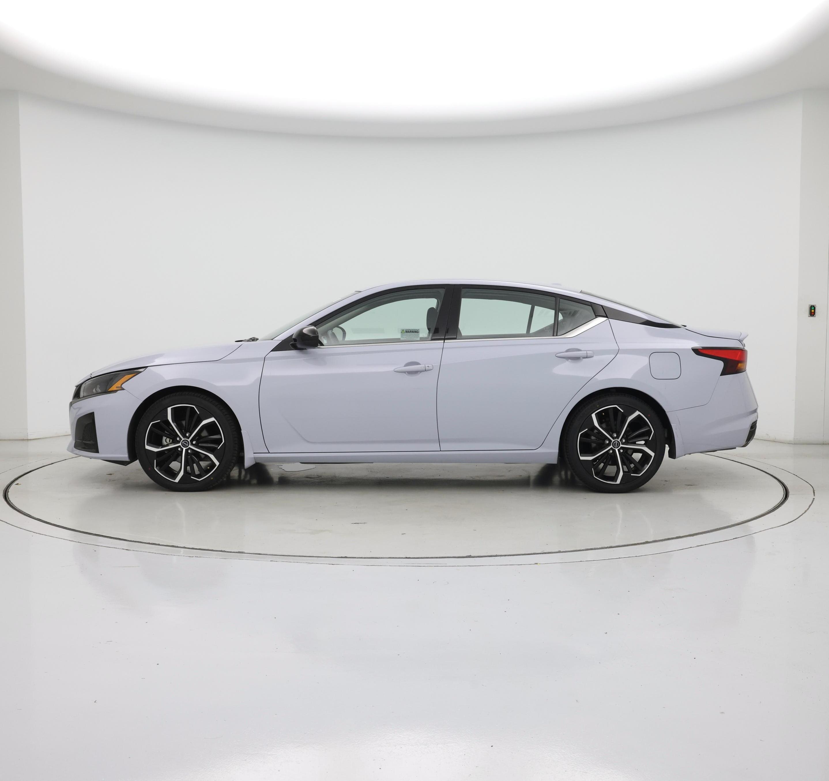 Thumbnail: 2023 Nissan Altima - 3