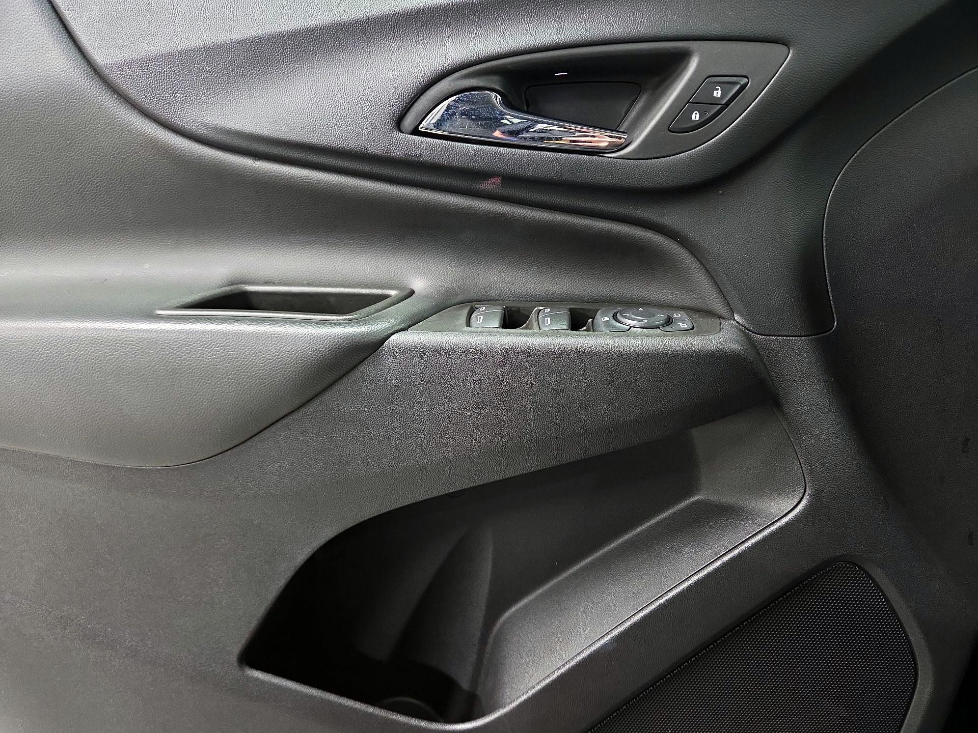 Thumbnail: 2024 Chevrolet Equinox - 10