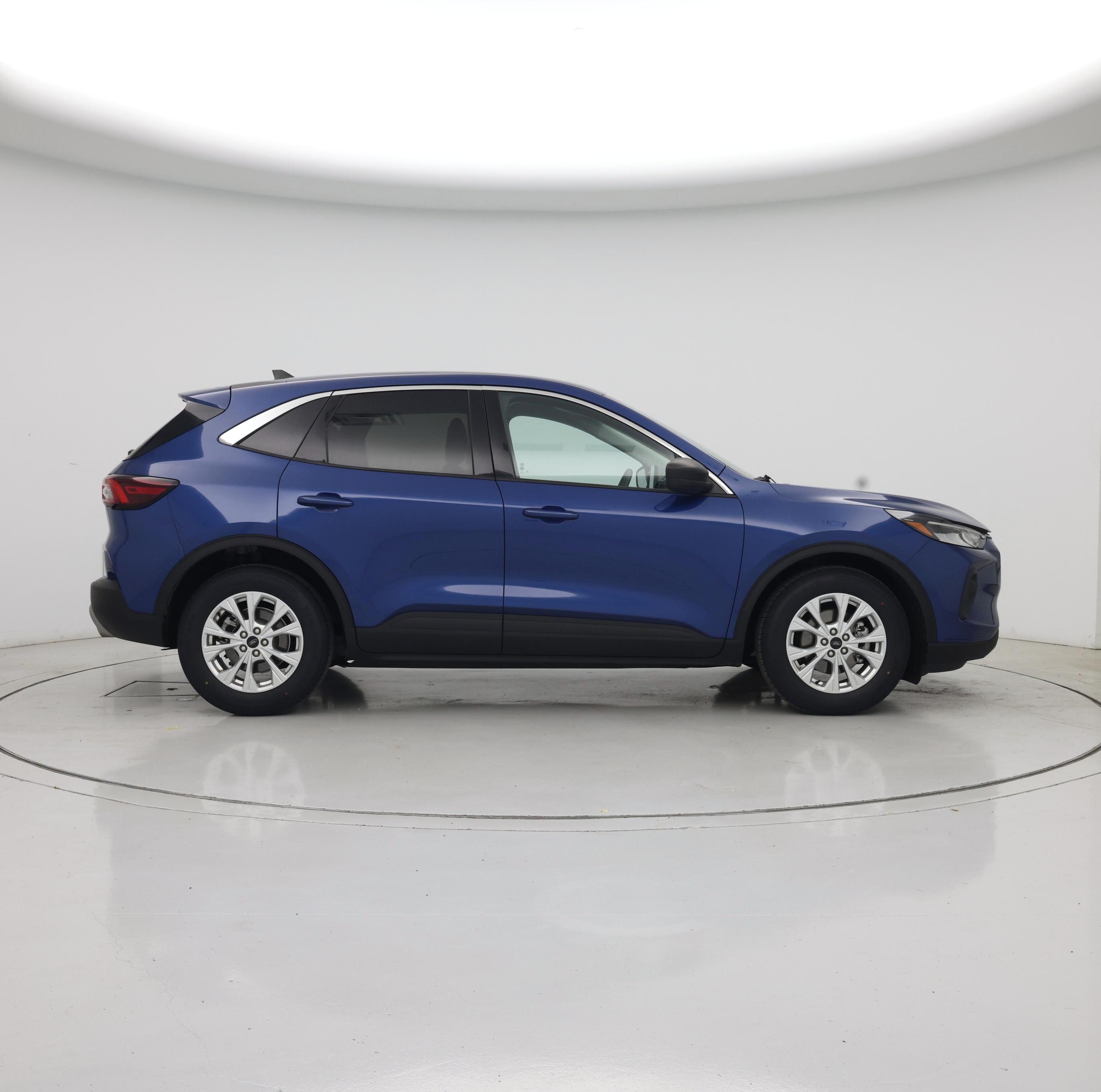 Thumbnail: 2023 Ford Escape - 7