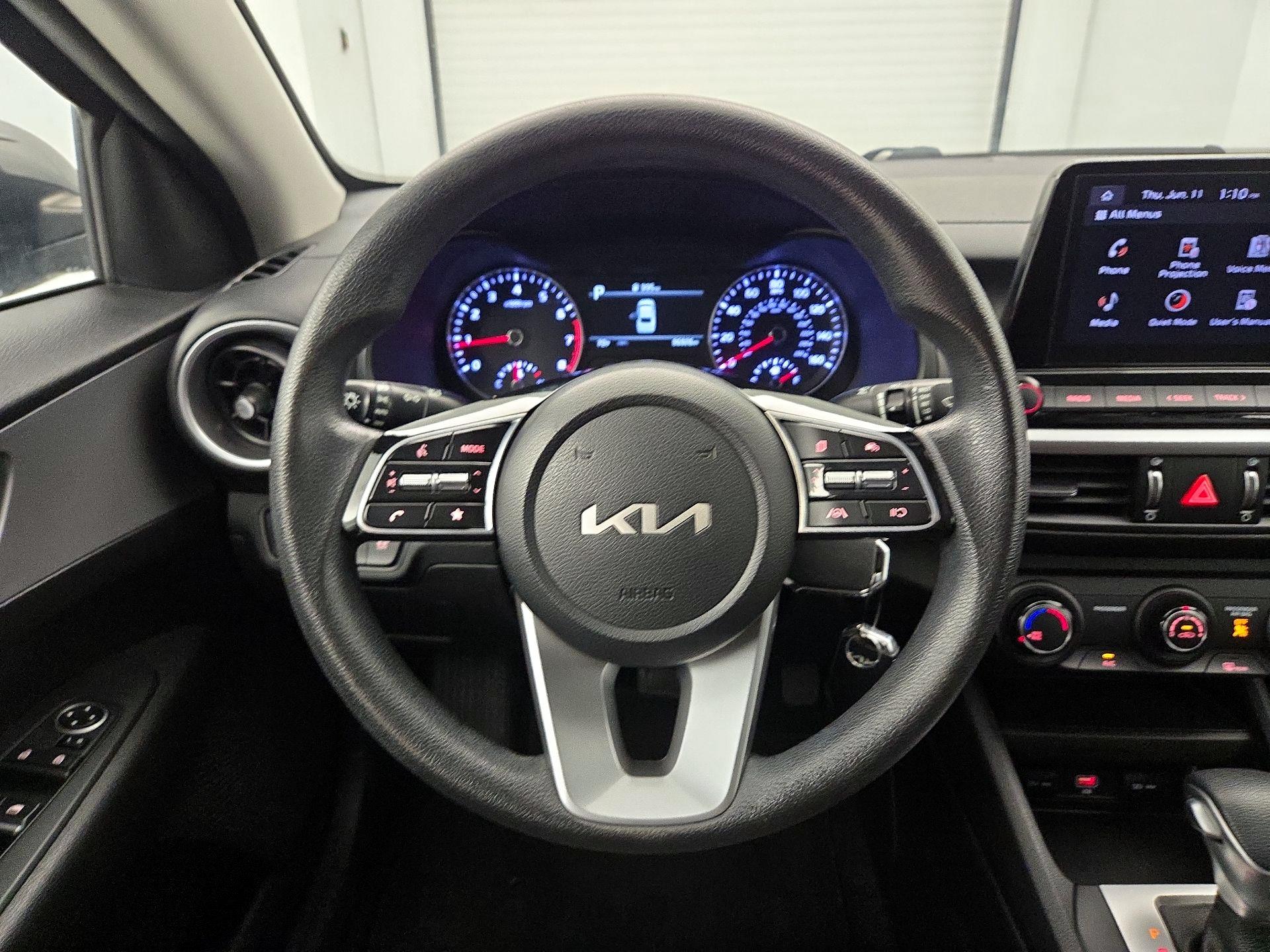 Thumbnail: 2023 Kia Forte - 10