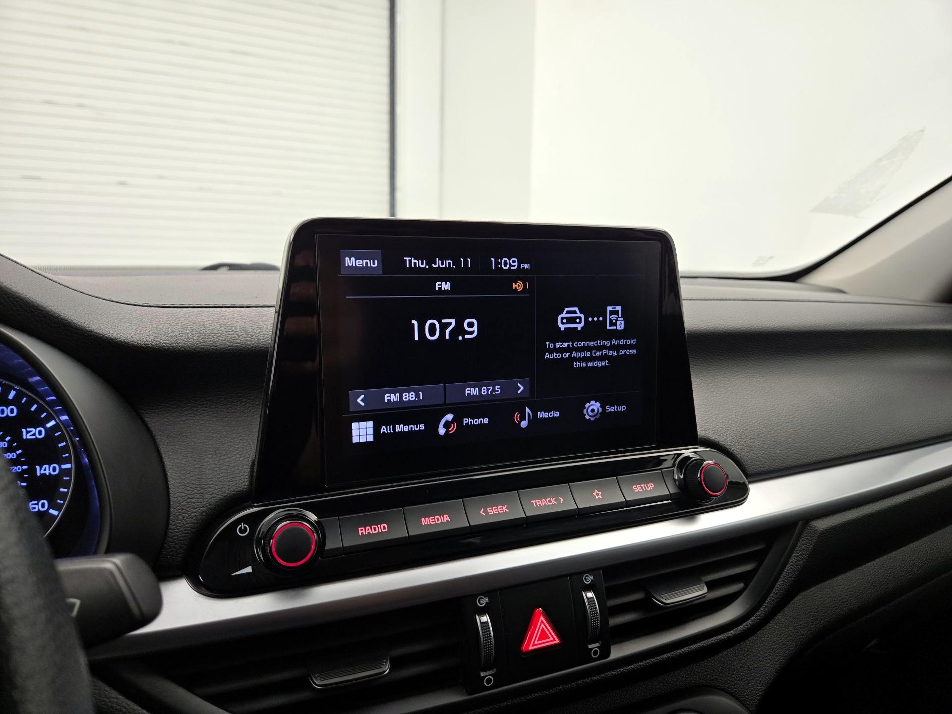 Thumbnail: 2023 Kia Forte - 15