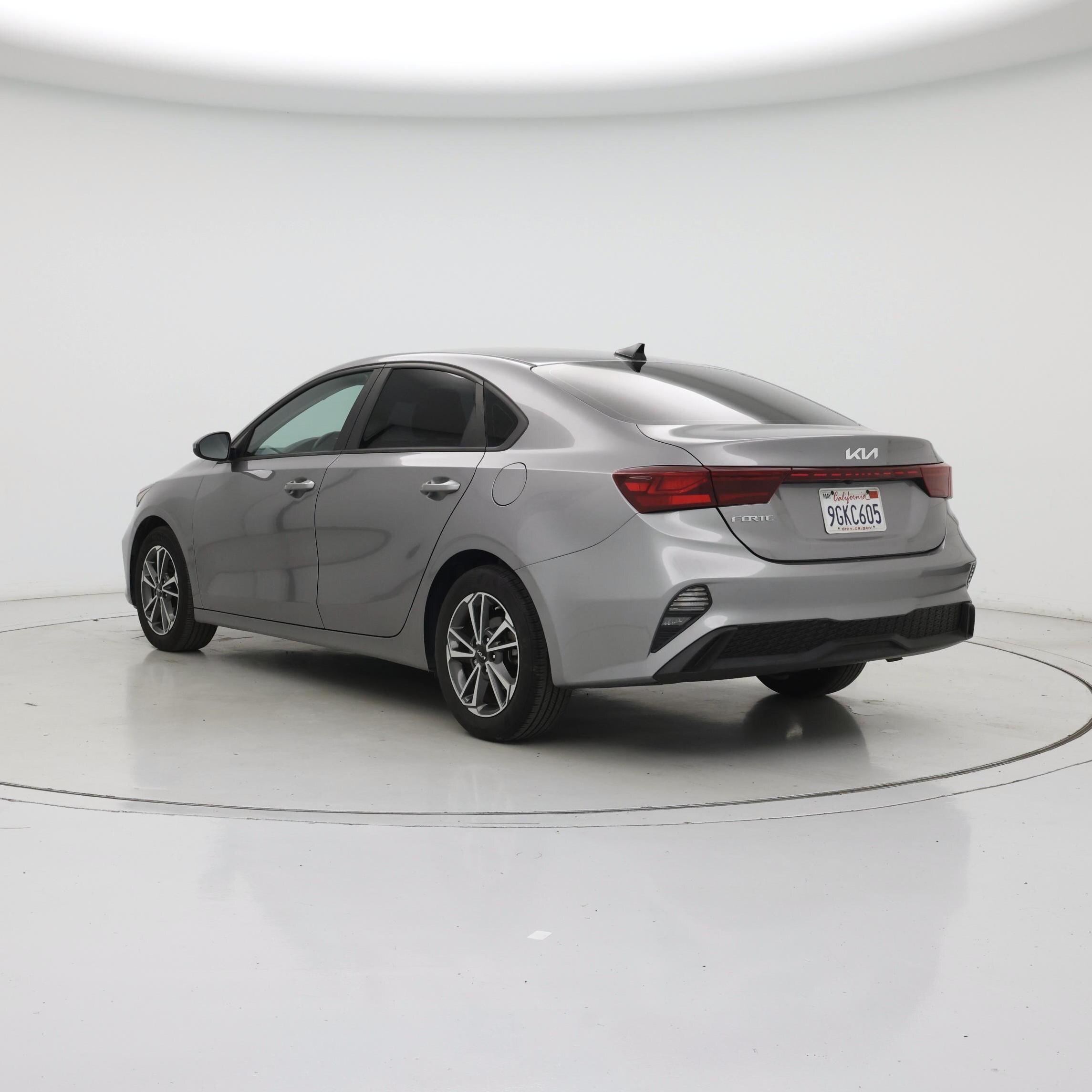 Thumbnail: 2023 Kia Forte - 2