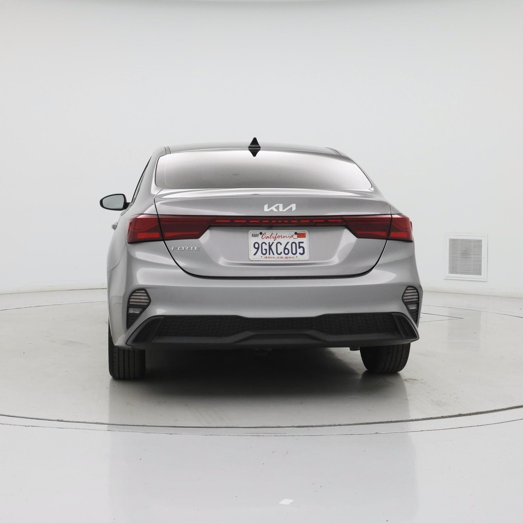 Thumbnail: 2023 Kia Forte - 6