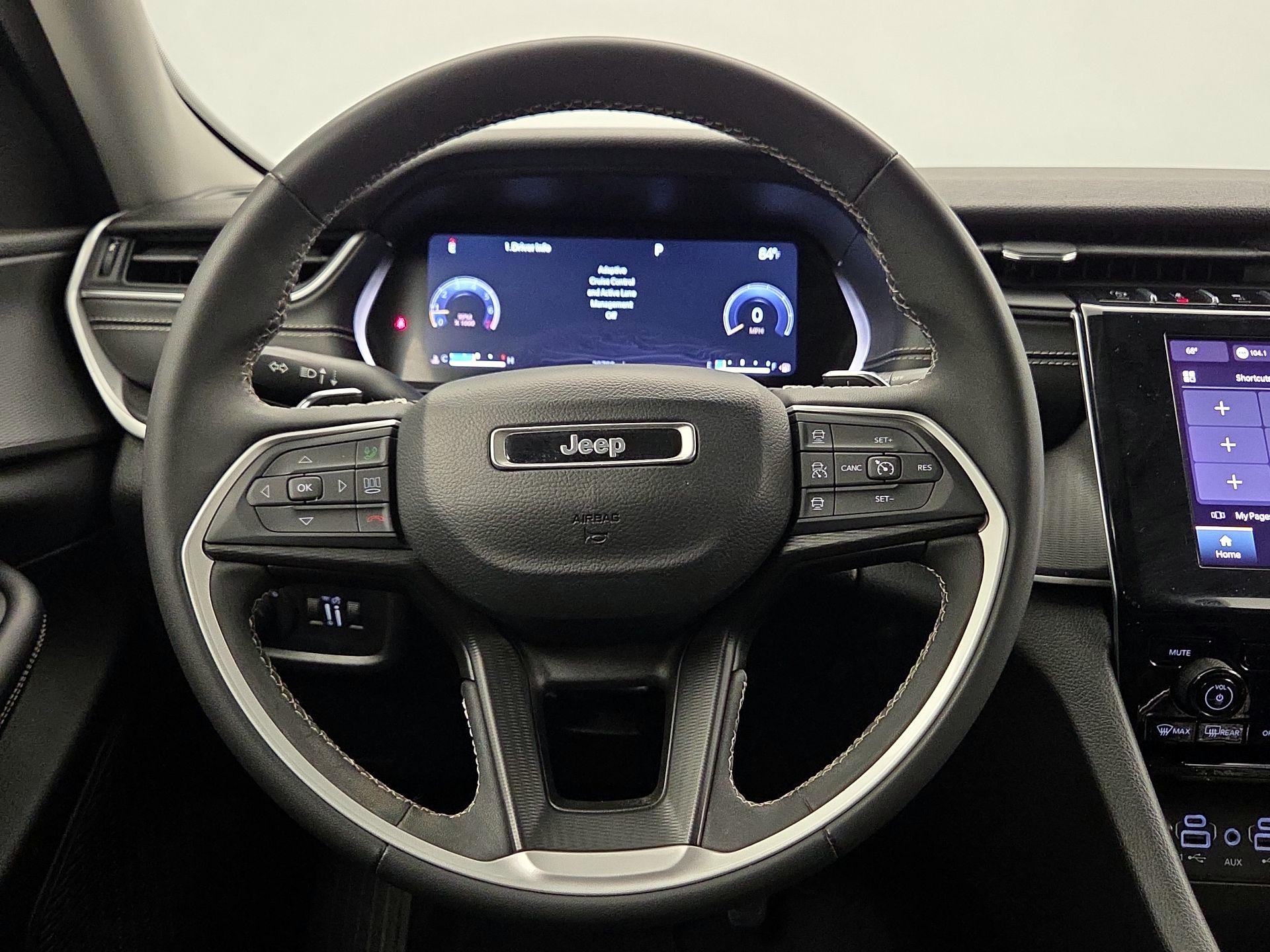 Thumbnail: 2023 Jeep Grand Cherokee - 10