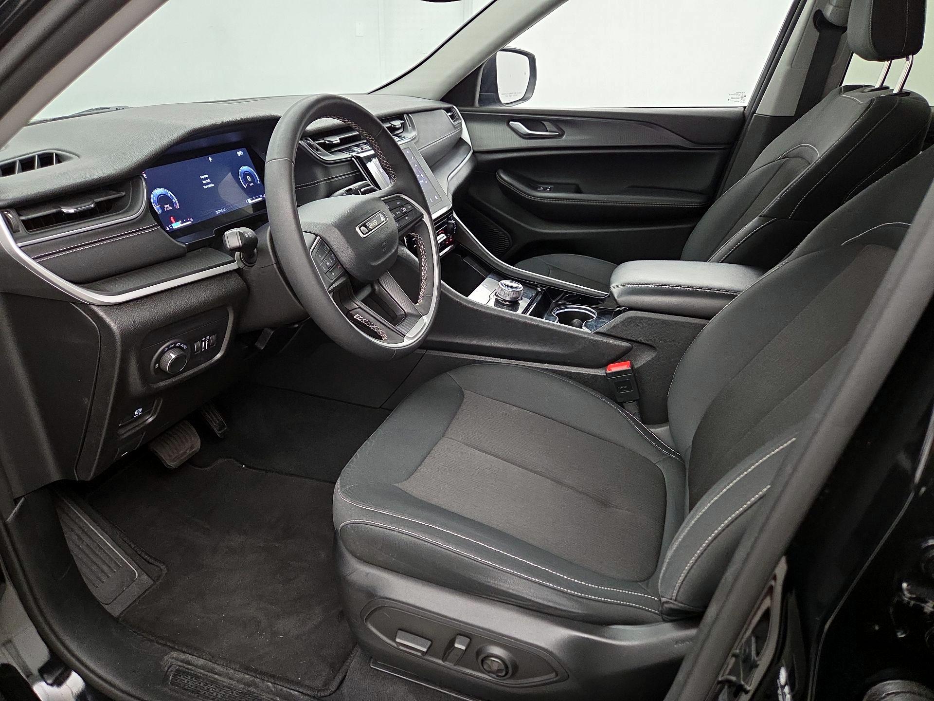 Thumbnail: 2023 Jeep Grand Cherokee - 11