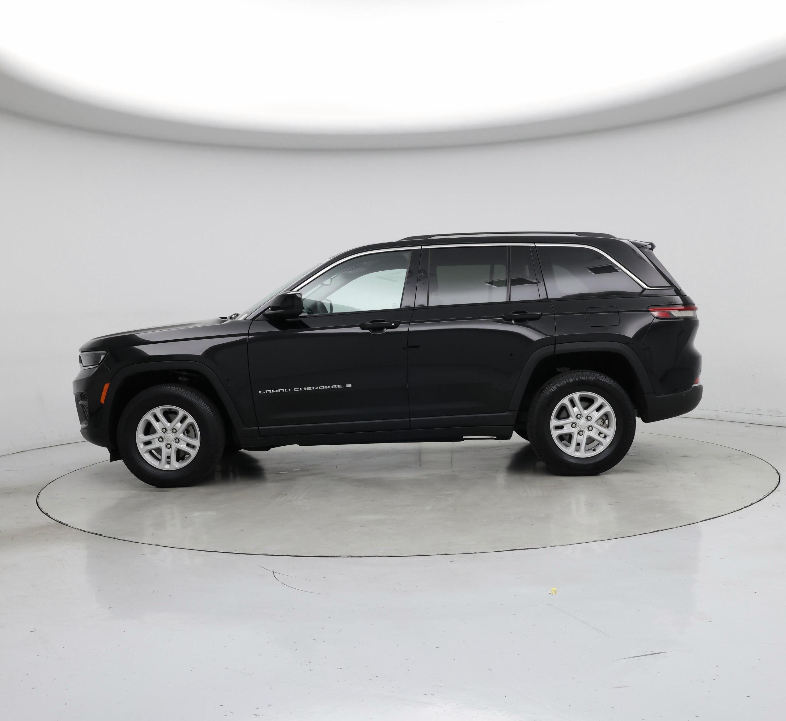 Thumbnail: 2023 Jeep Grand Cherokee - 3