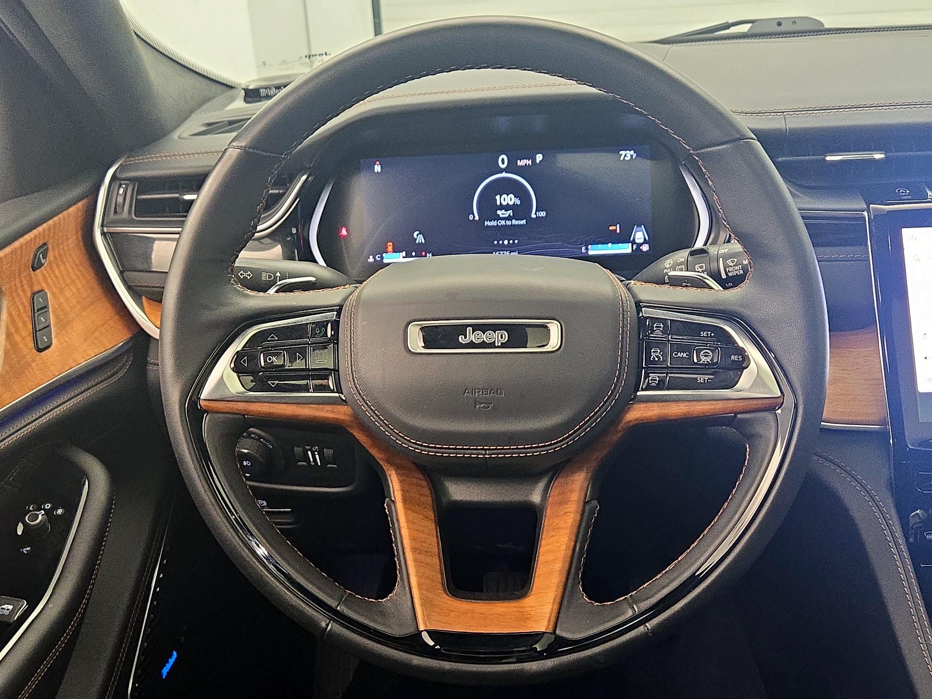 Thumbnail: 2022 Jeep Grand Cherokee - 10