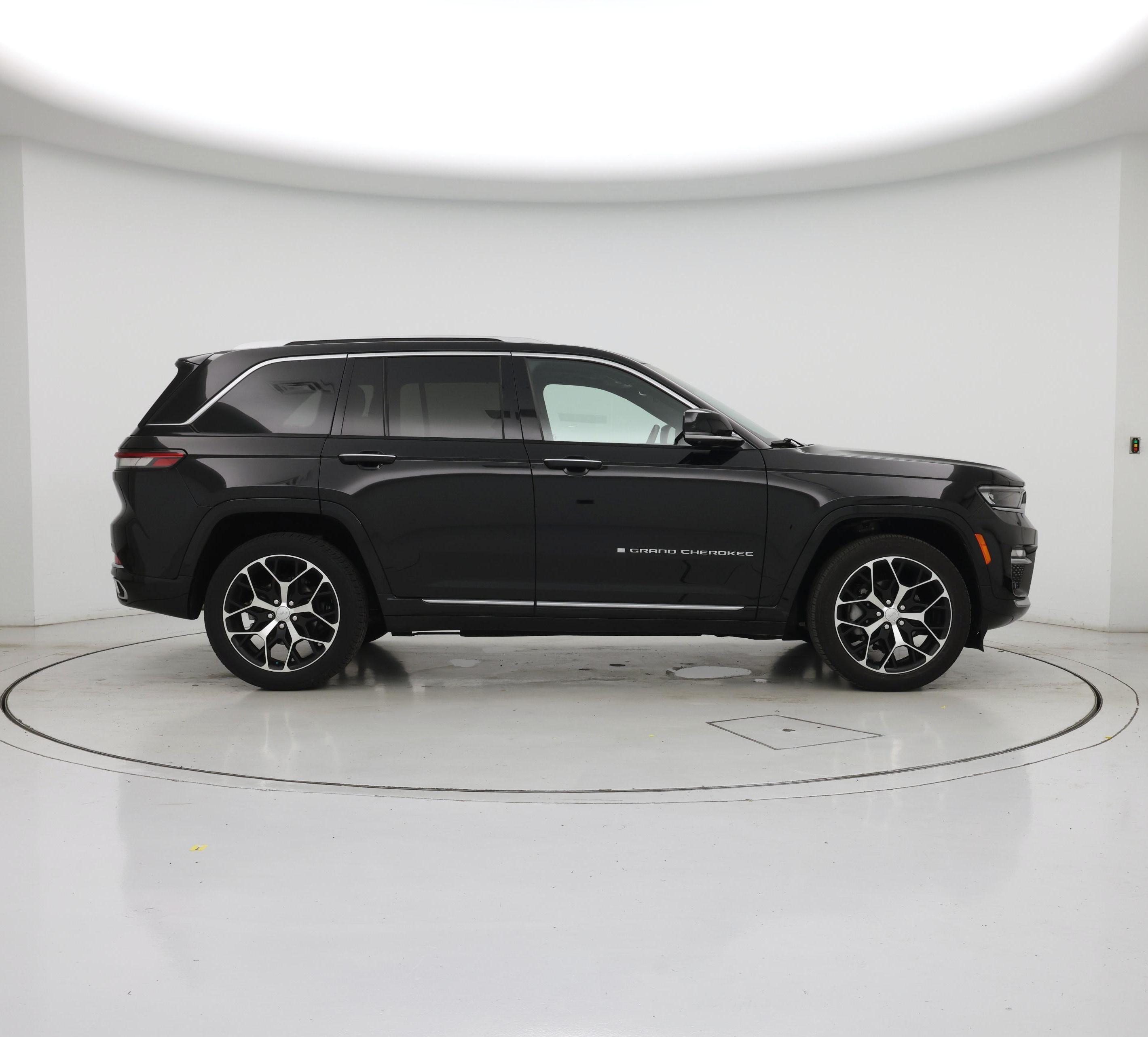 Thumbnail: 2022 Jeep Grand Cherokee - 7