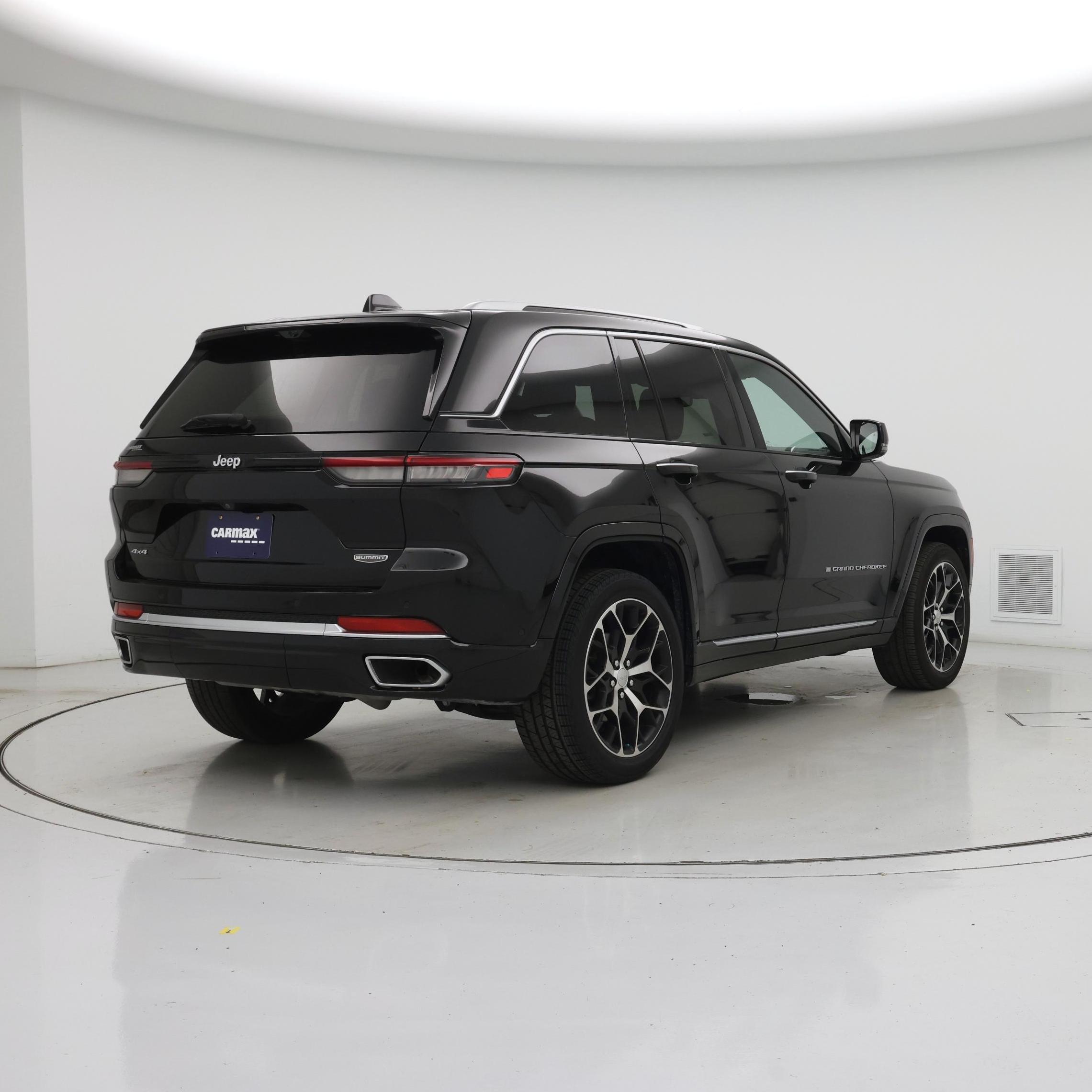 Thumbnail: 2022 Jeep Grand Cherokee - 8