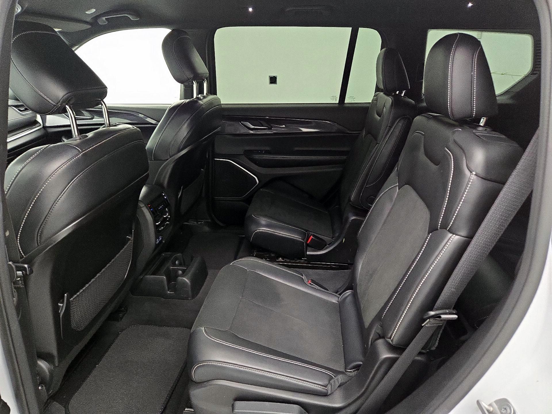 Thumbnail: 2021 Jeep Grand Cherokee L - 19