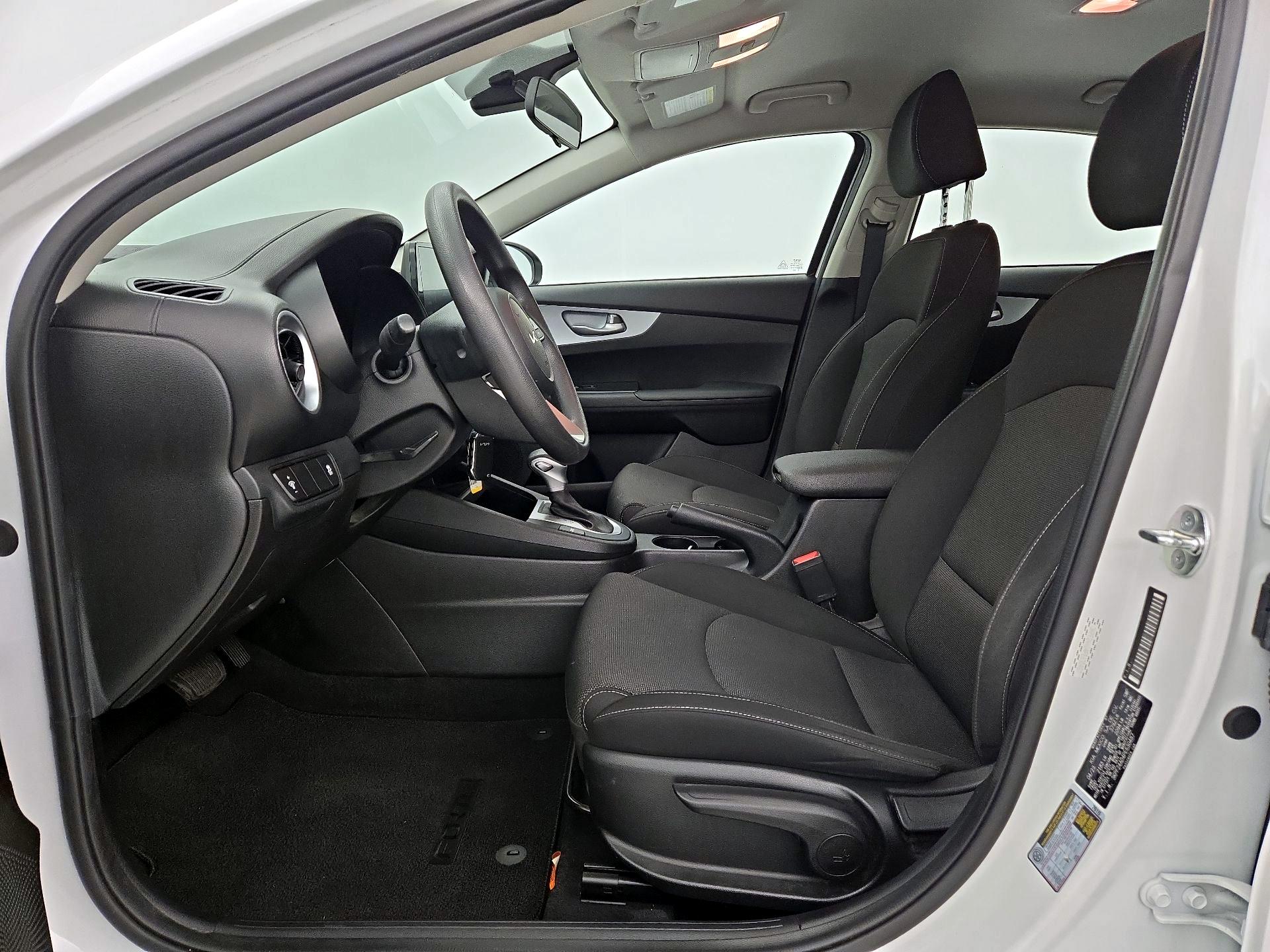 Thumbnail: 2023 Kia Forte - 11