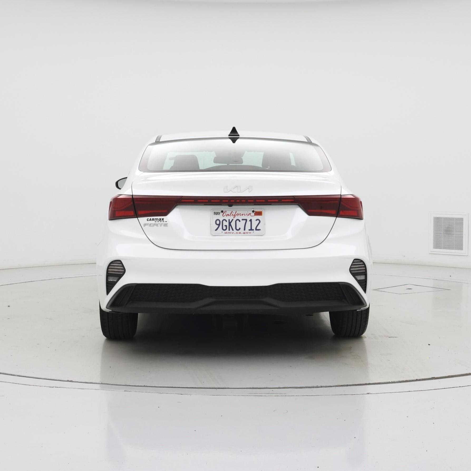 Thumbnail: 2023 Kia Forte - 6