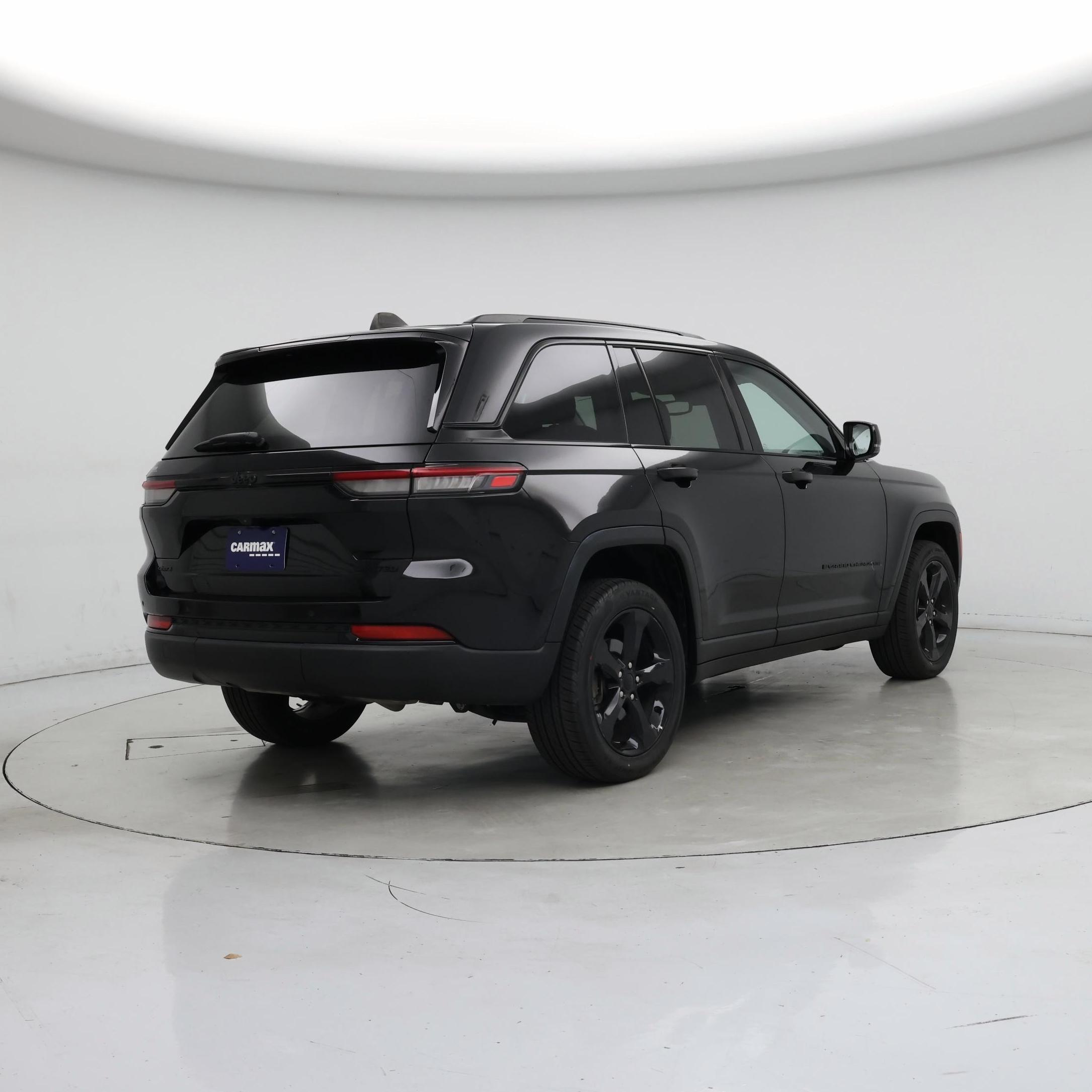 Thumbnail: 2023 Jeep Grand Cherokee - 8