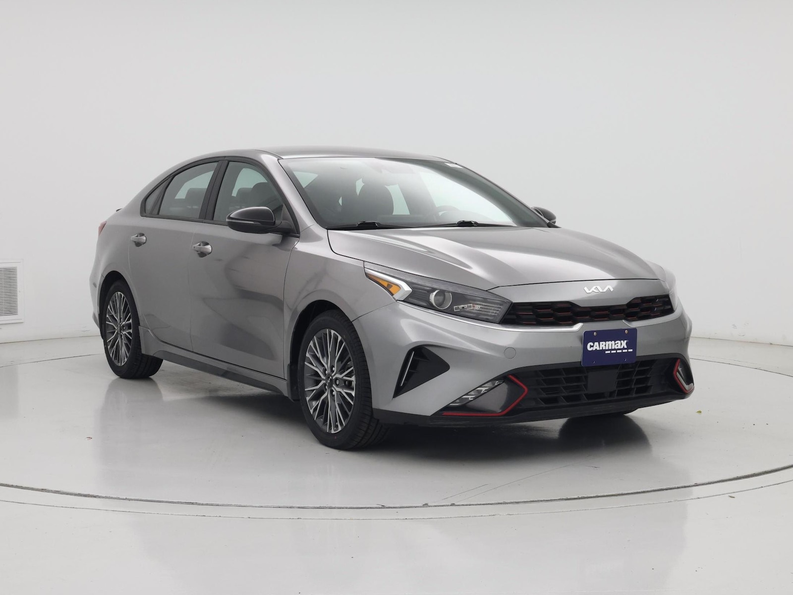 2023 Kia Forte GT-Line - Photo 2