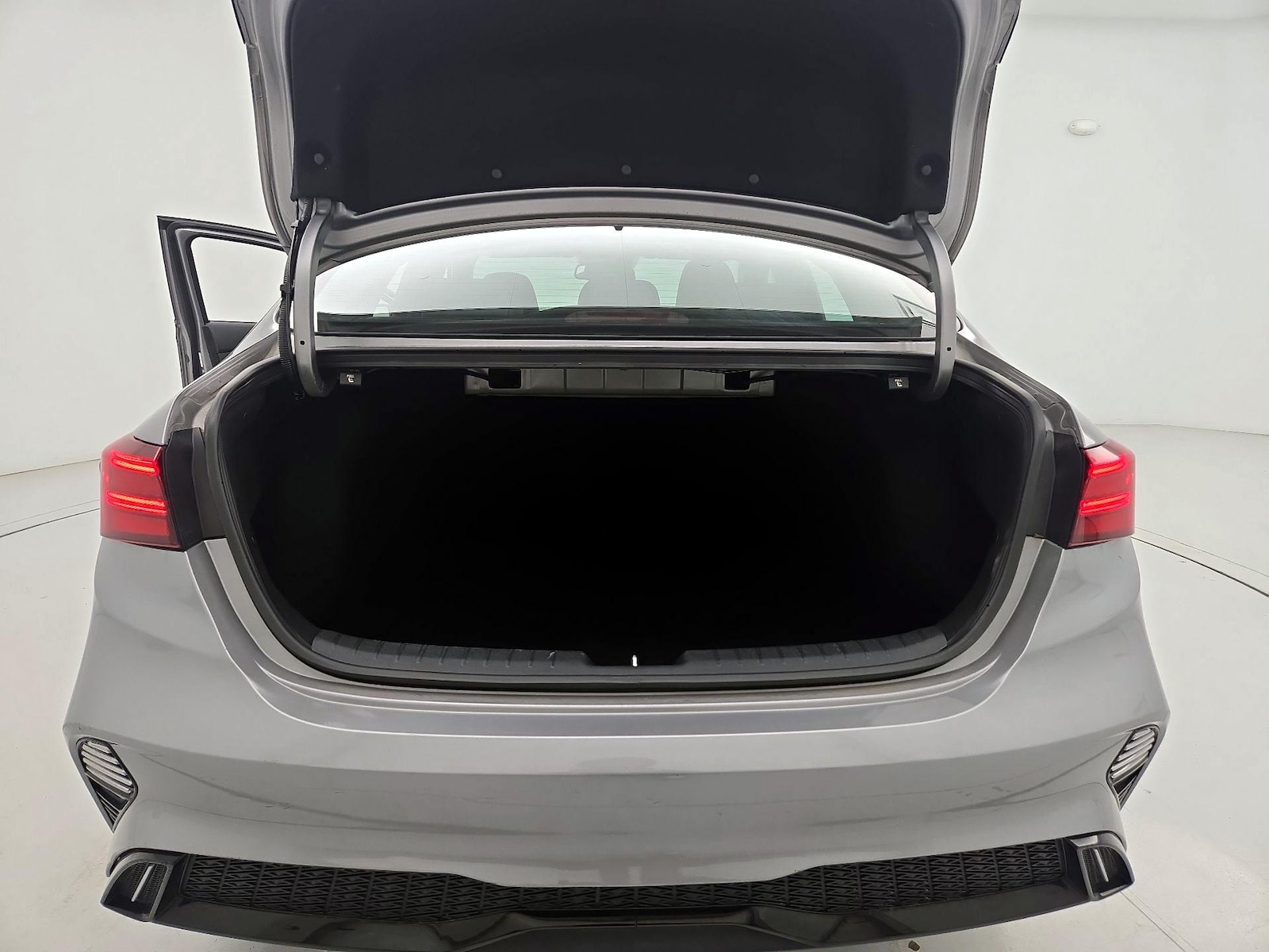2023 Kia Forte GT-Line - Photo 22