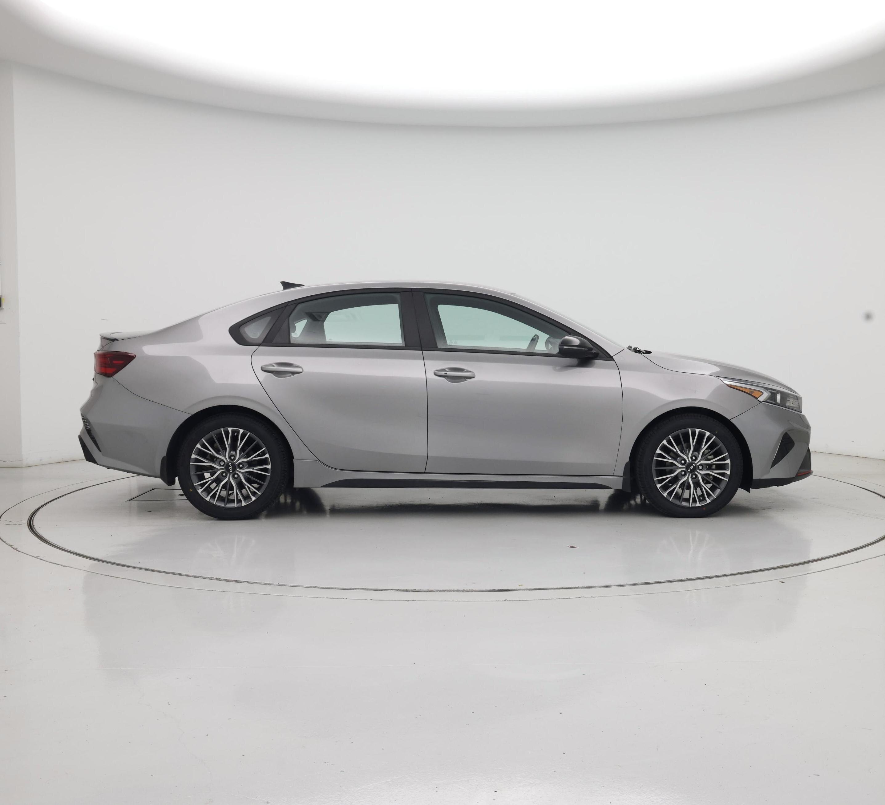 Thumbnail: 2023 Kia Forte - 7