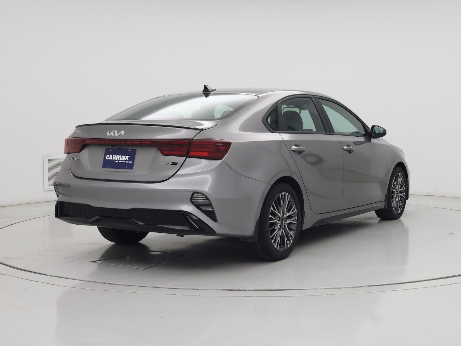 2023 Kia Forte GT-Line - Photo 9