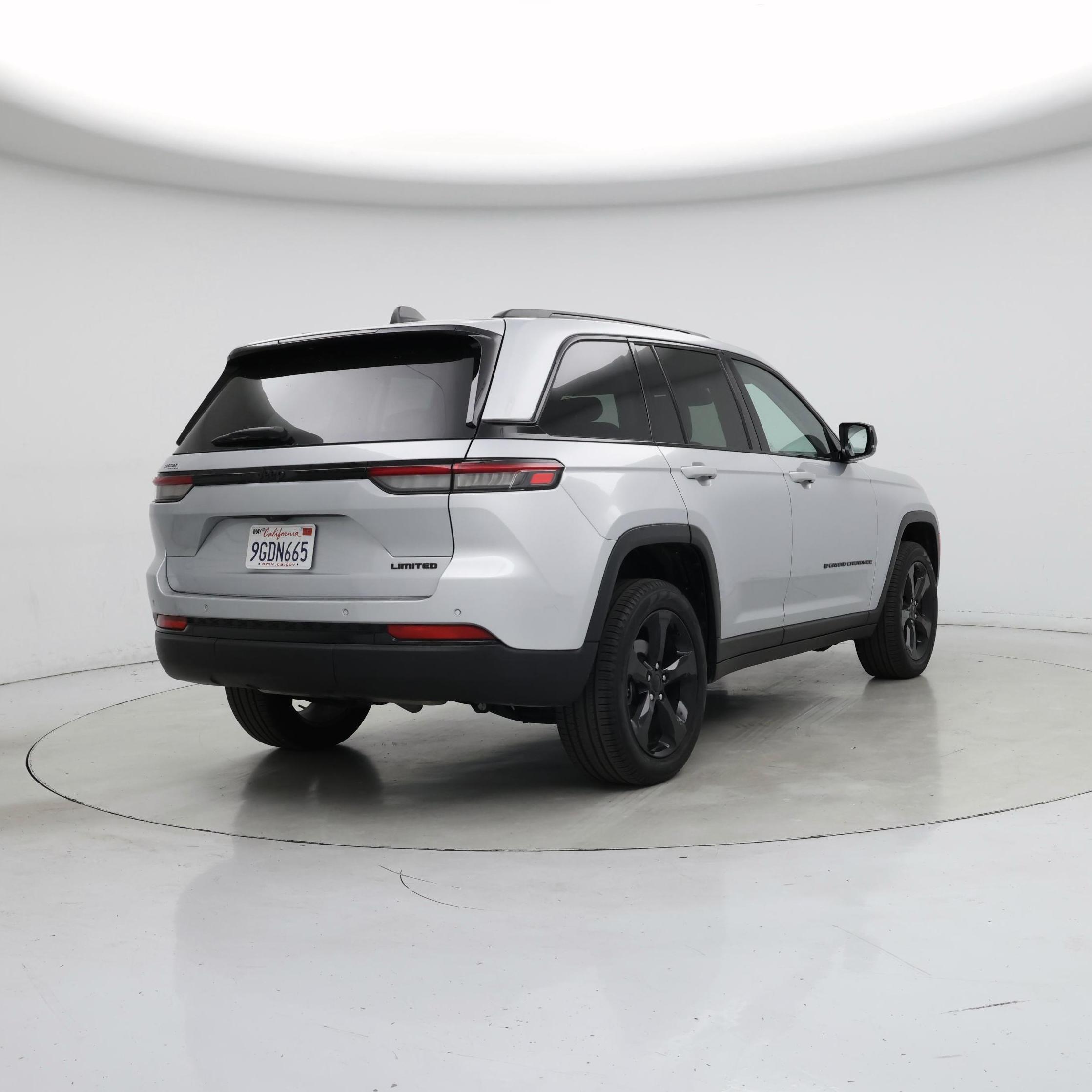 Thumbnail: 2023 Jeep Grand Cherokee - 8