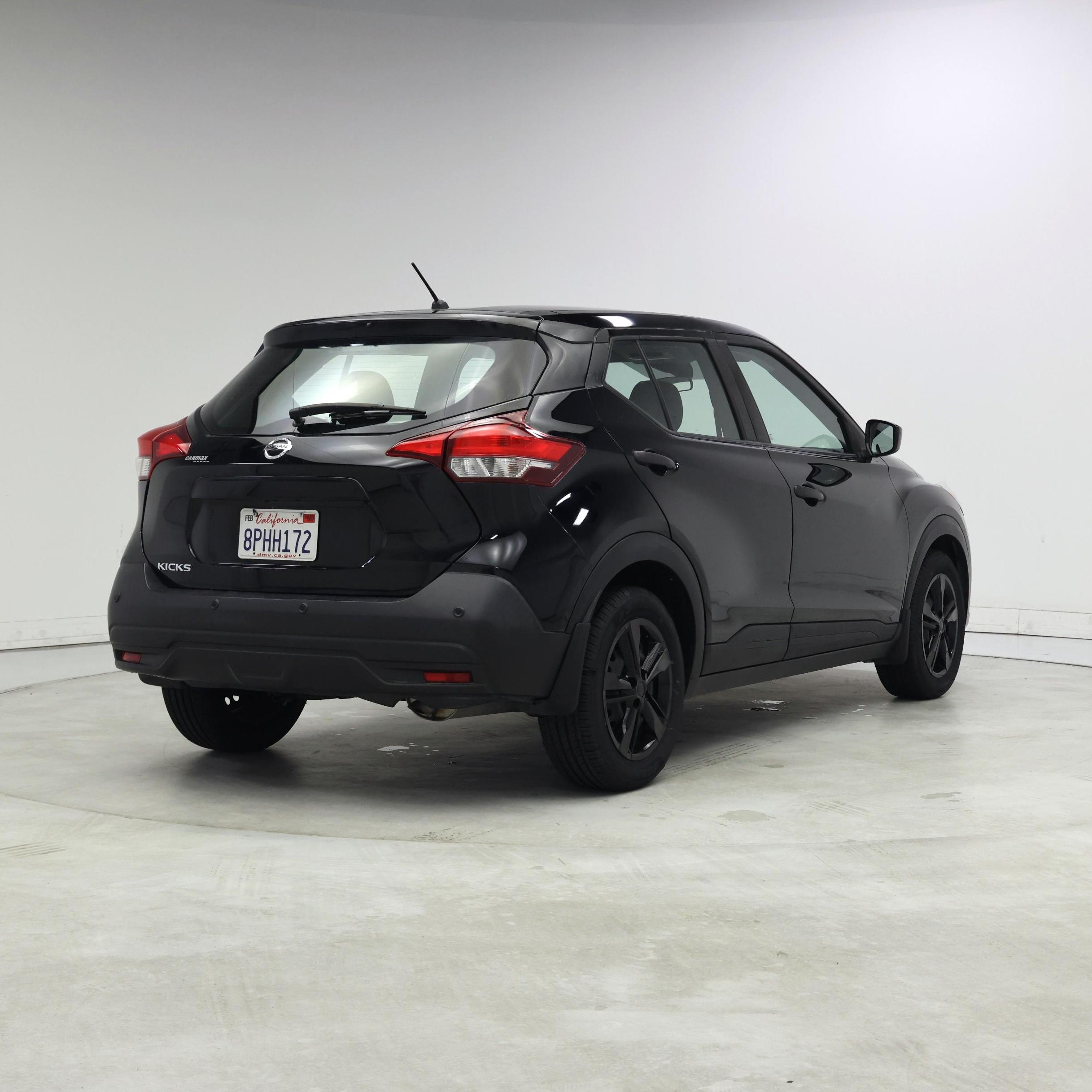 Thumbnail: 2020 Nissan Kicks - 8