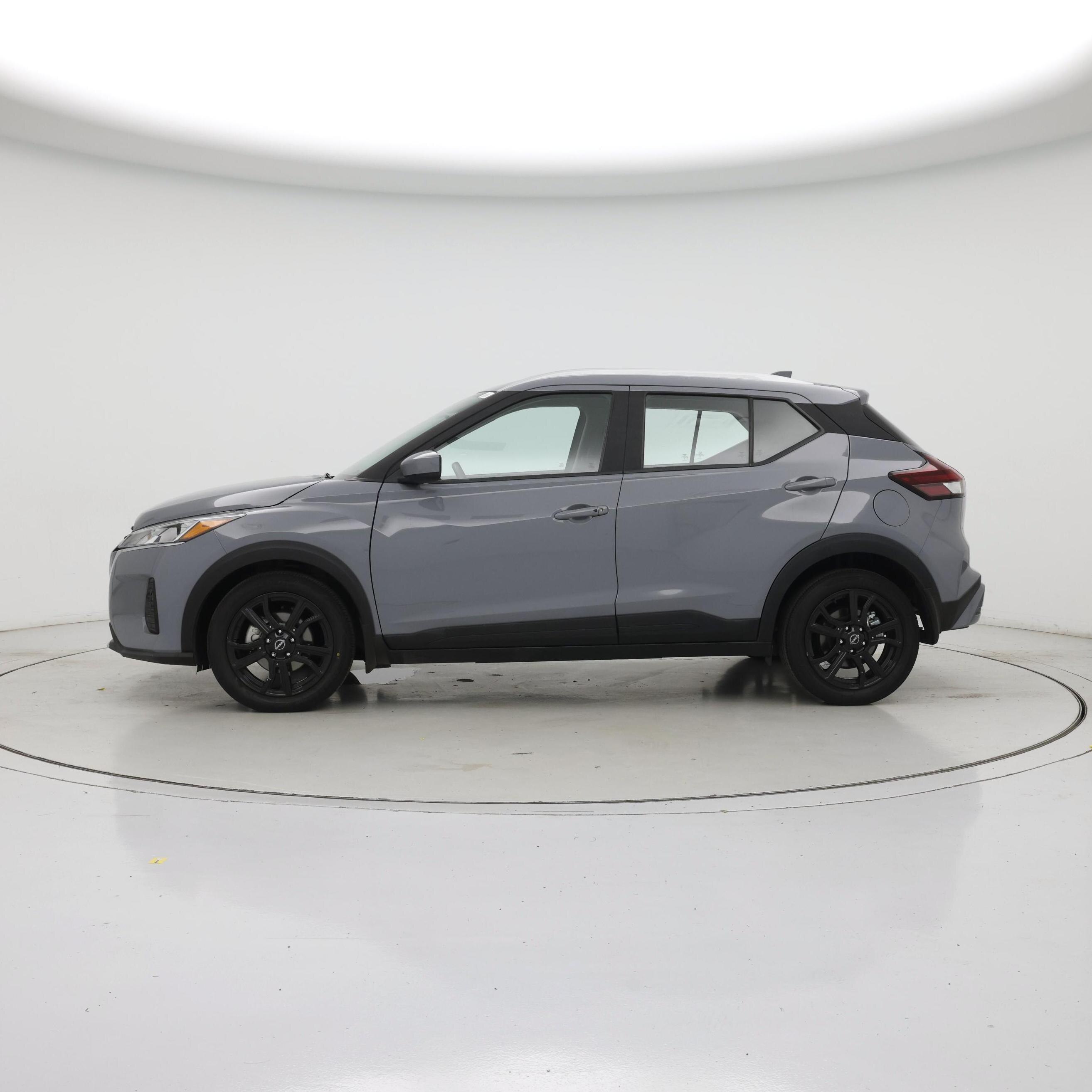 Thumbnail: 2023 Nissan Kicks - 3