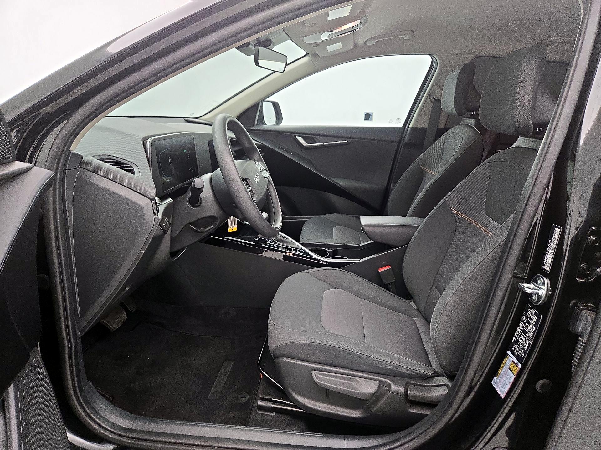 Thumbnail: 2025 Kia Niro - 11