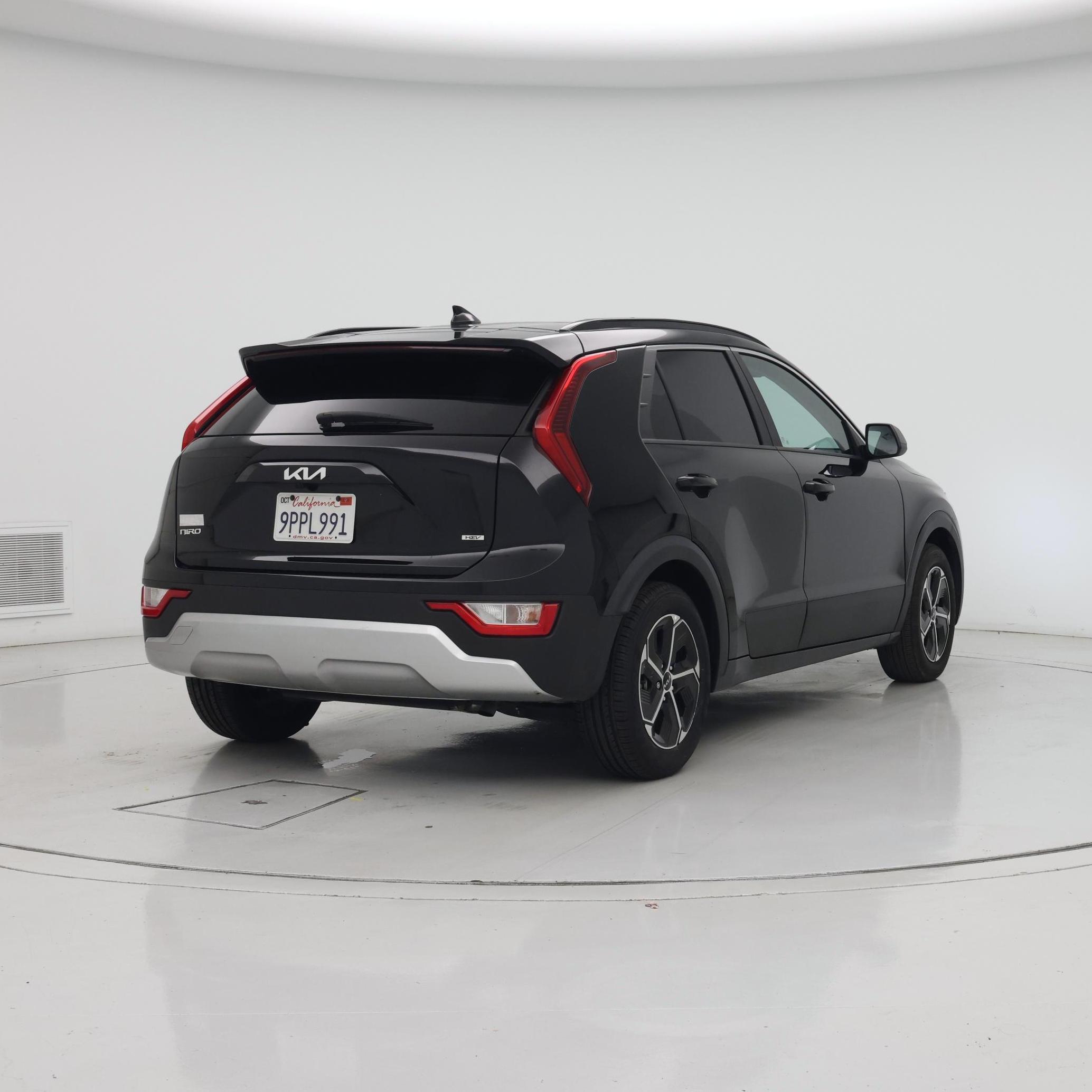 Thumbnail: 2025 Kia Niro - 8