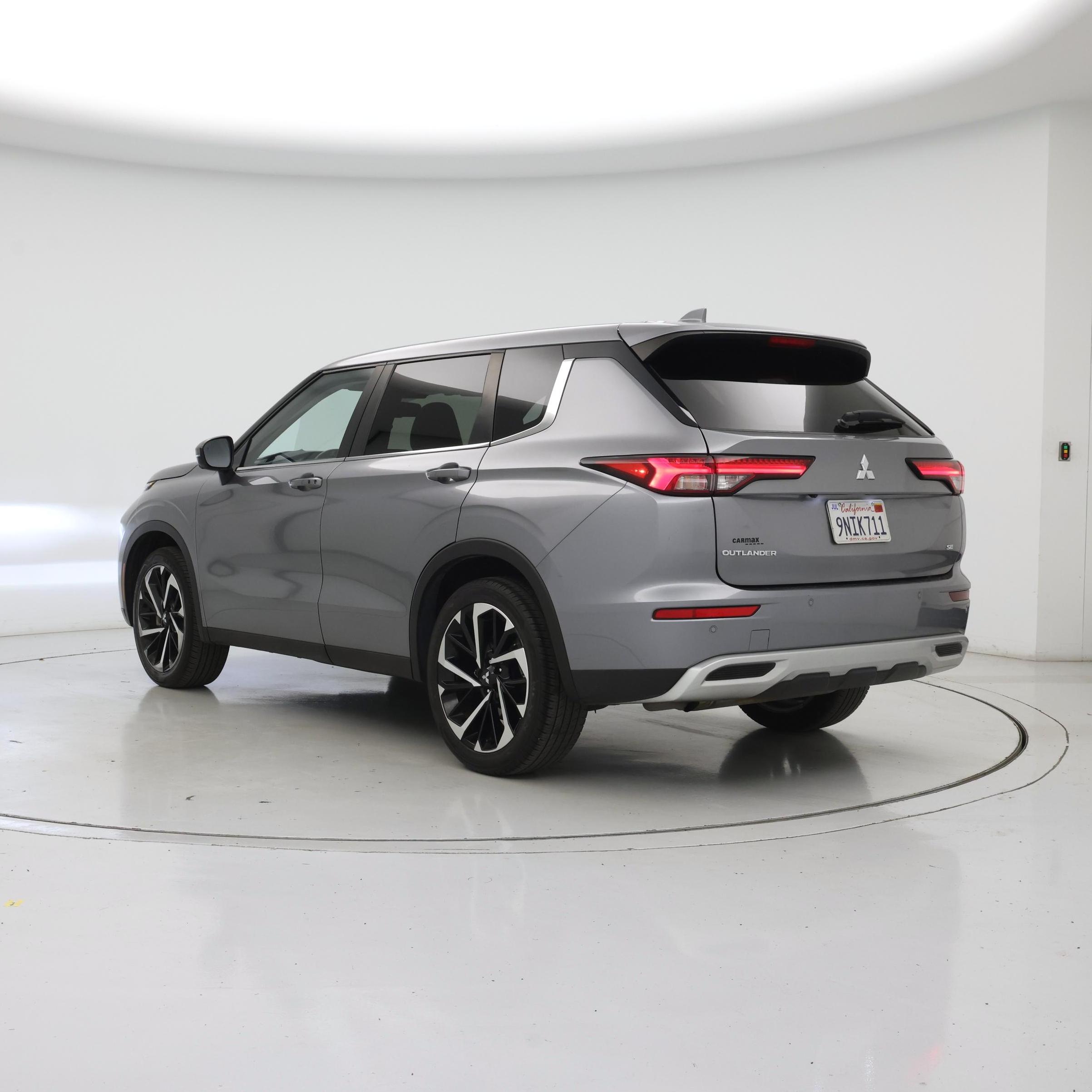 Thumbnail: 2024 Mitsubishi Outlander - 2