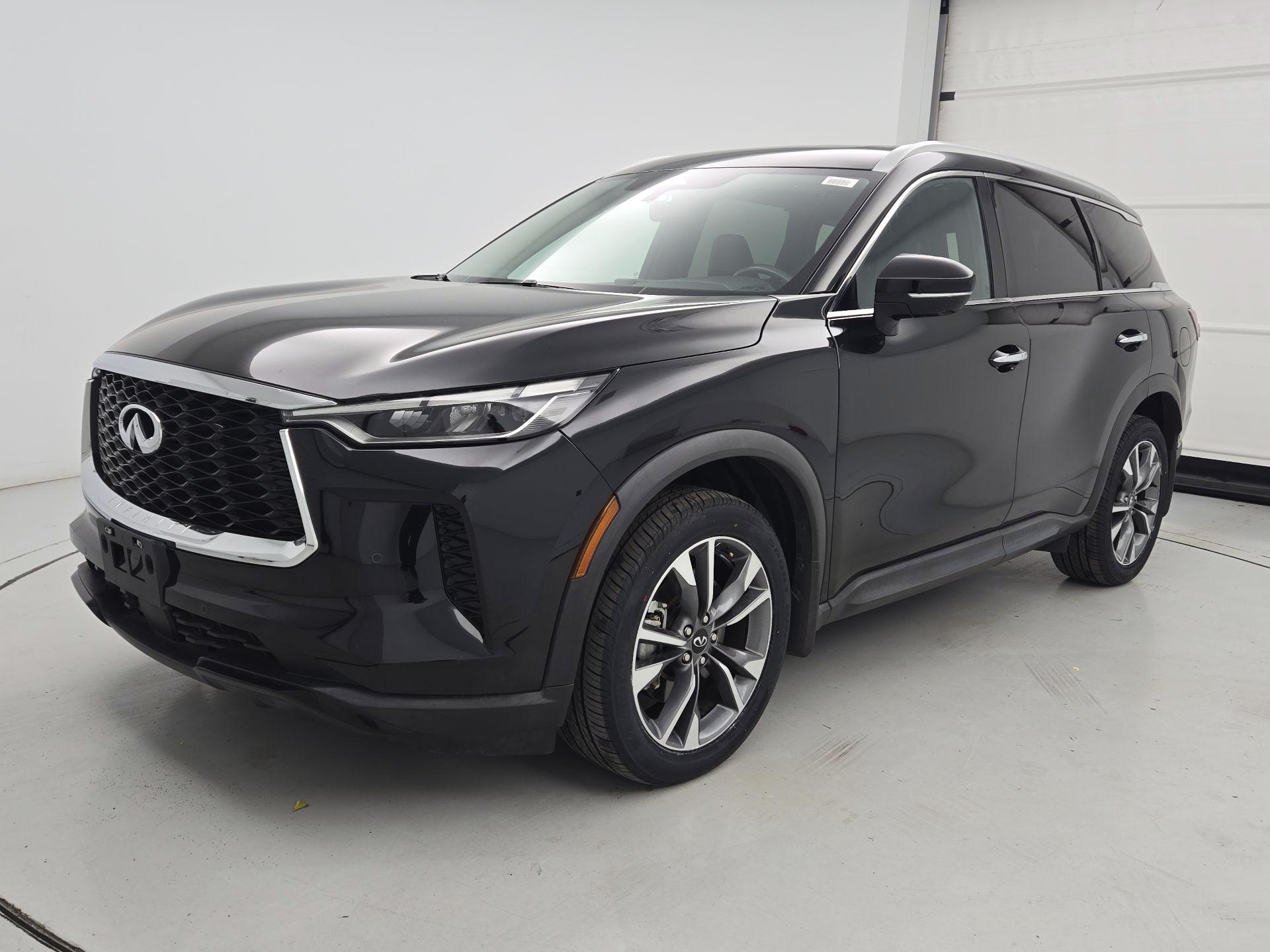 Thumbnail: 2023 INFINITI QX60 - 3