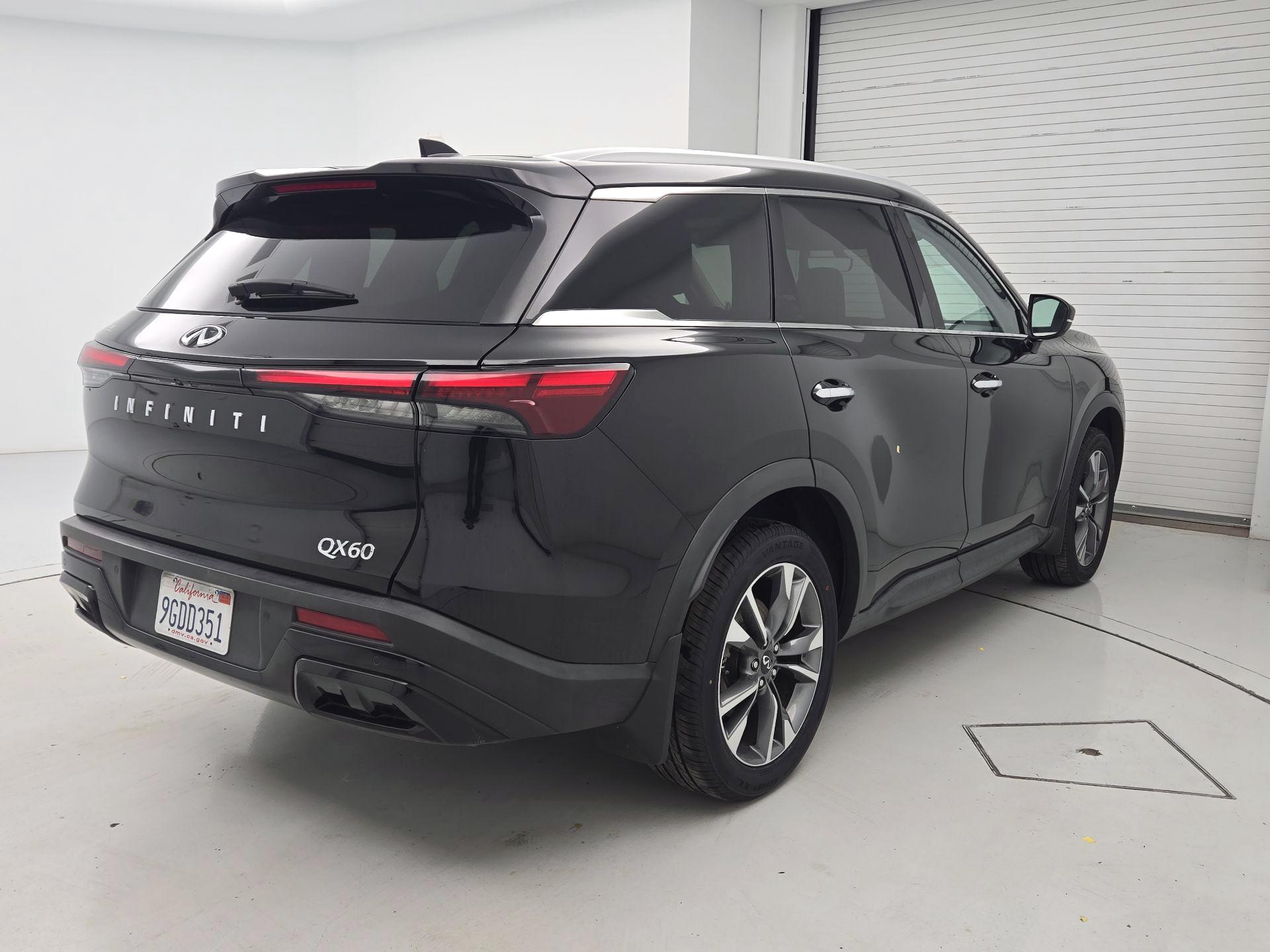 Thumbnail: 2023 INFINITI QX60 - 5