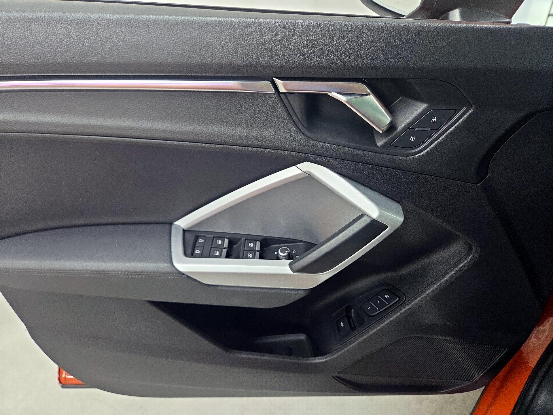 Thumbnail: 2022 Audi Q3 - 10