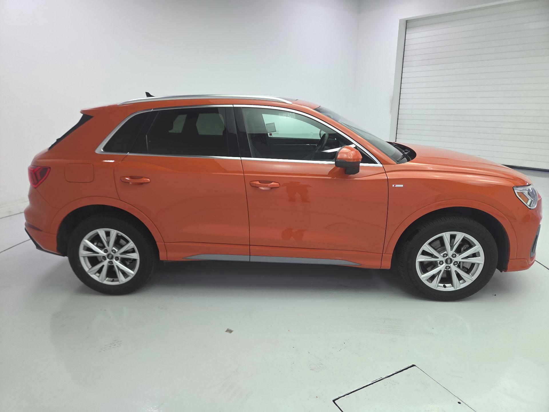 Thumbnail: 2022 Audi Q3 - 4