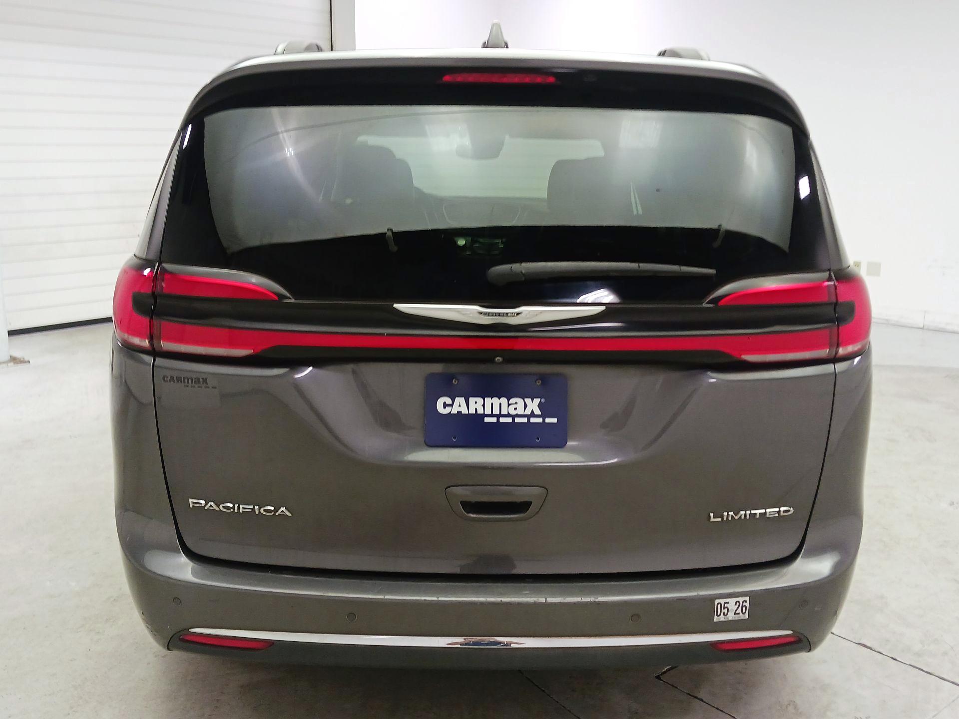 Thumbnail: 2022 Chrysler Pacifica - 6