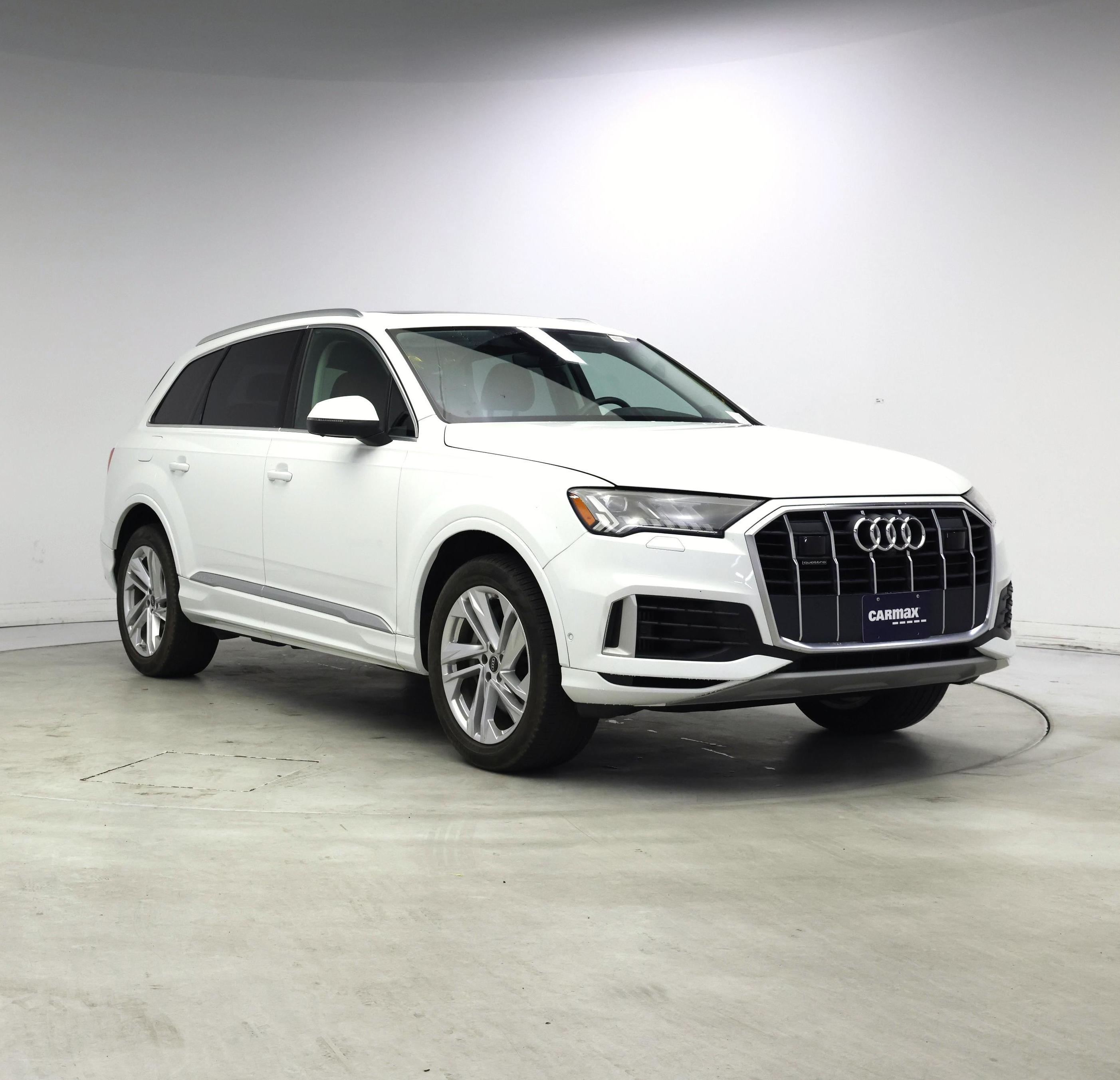 White 2023 Audi Q7 quattro Premium Plus 55 TFSI SUV / Crossover All-Wheel Drive Automatic