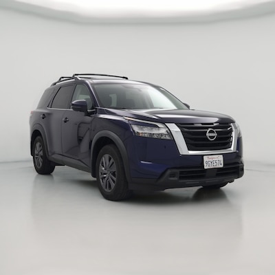 2023 Nissan Pathfinder SV