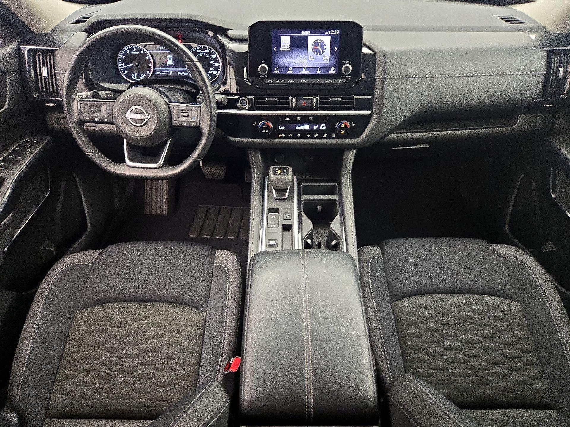 Thumbnail: 2023 Nissan Pathfinder - 9