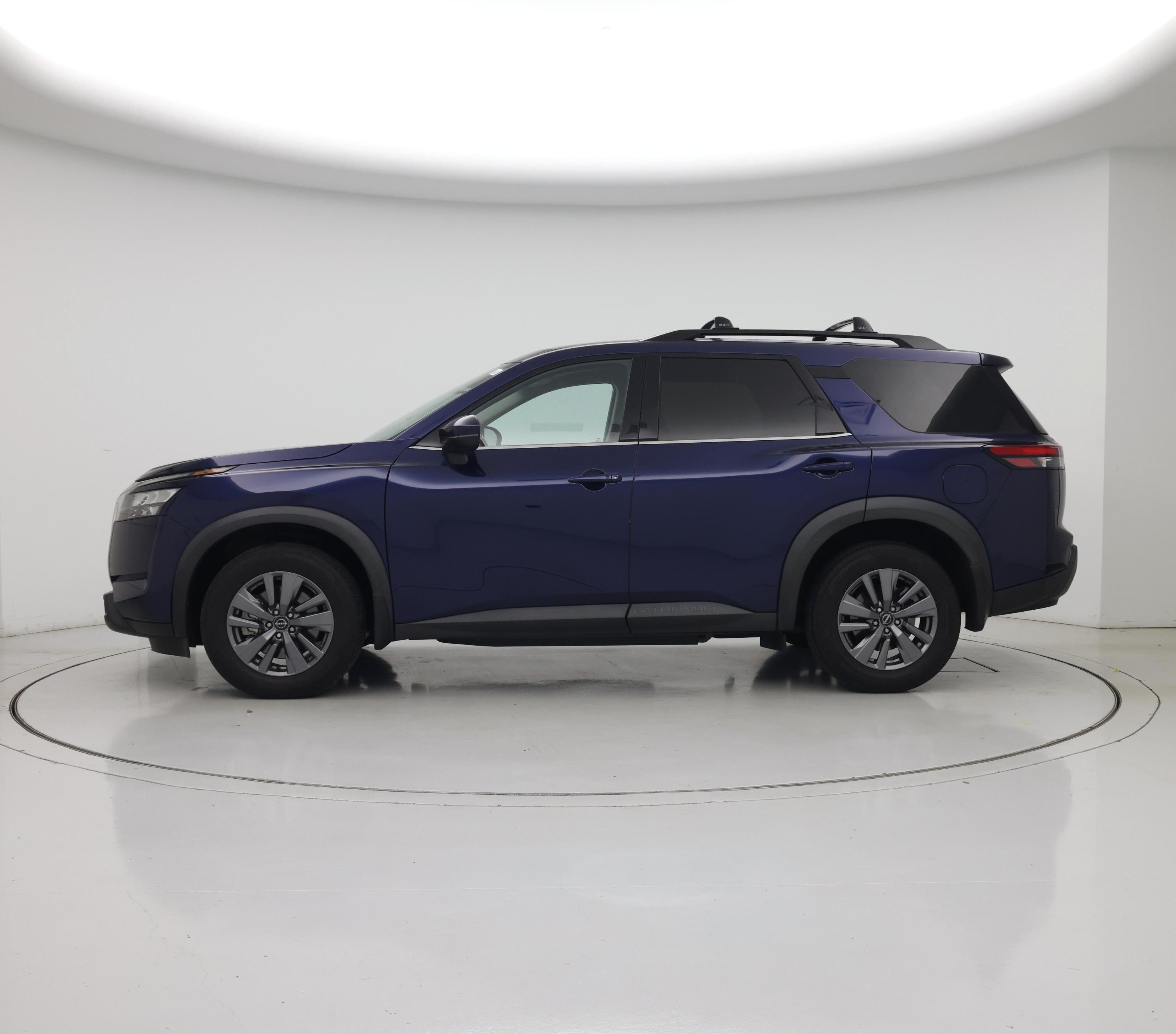 Thumbnail: 2023 Nissan Pathfinder - 3
