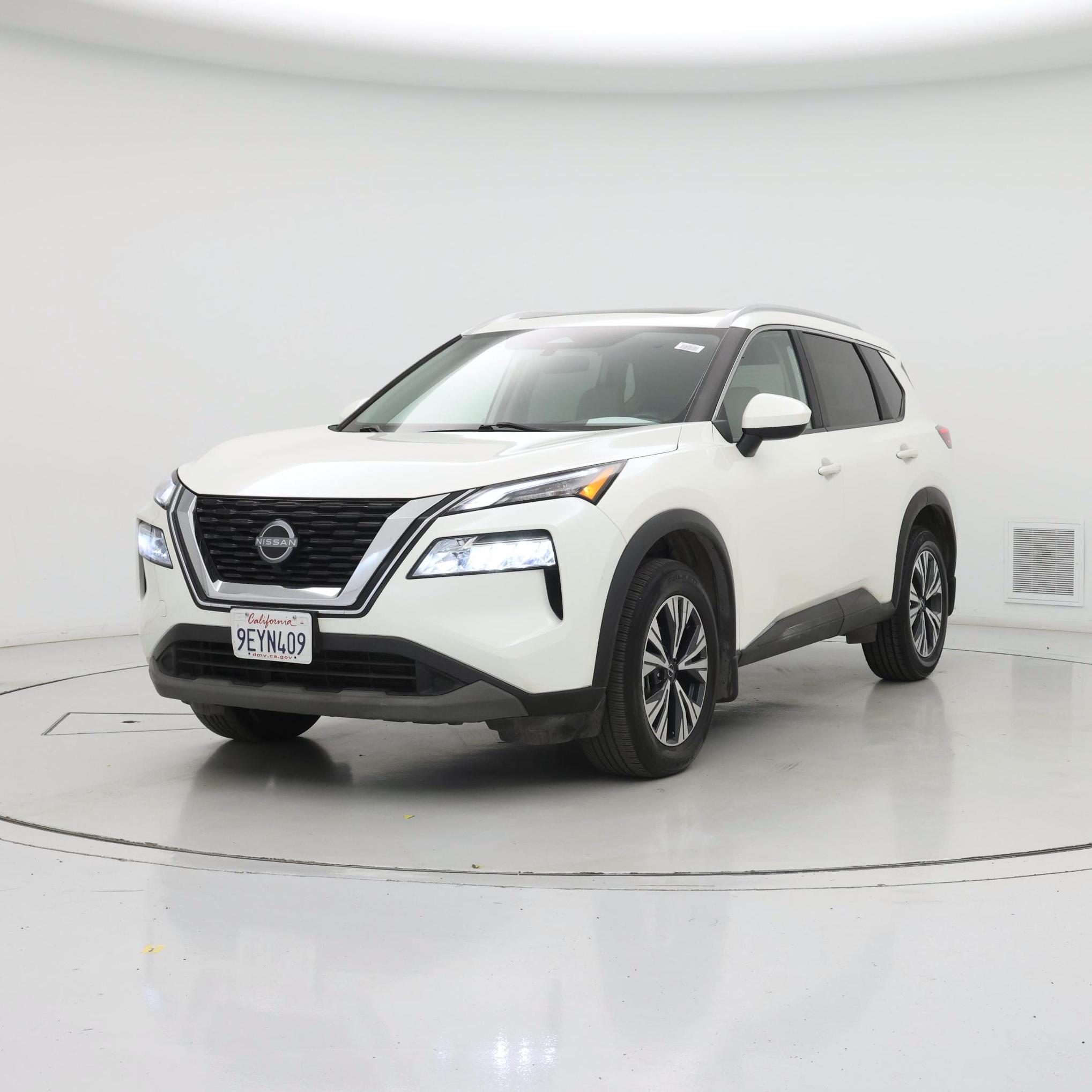 Thumbnail: 2023 Nissan Rogue - 4