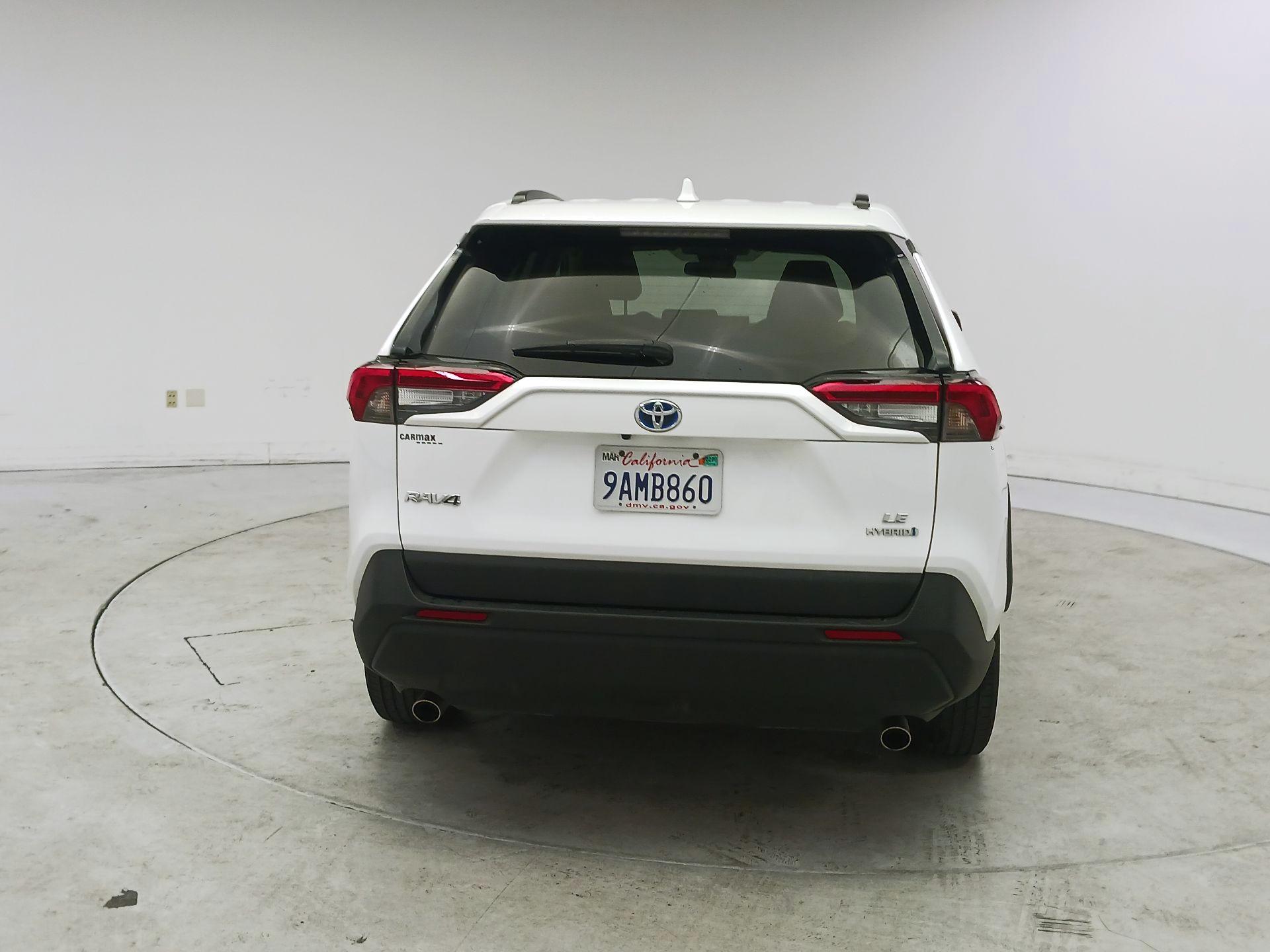 Thumbnail: 2022 Toyota RAV4 - 6
