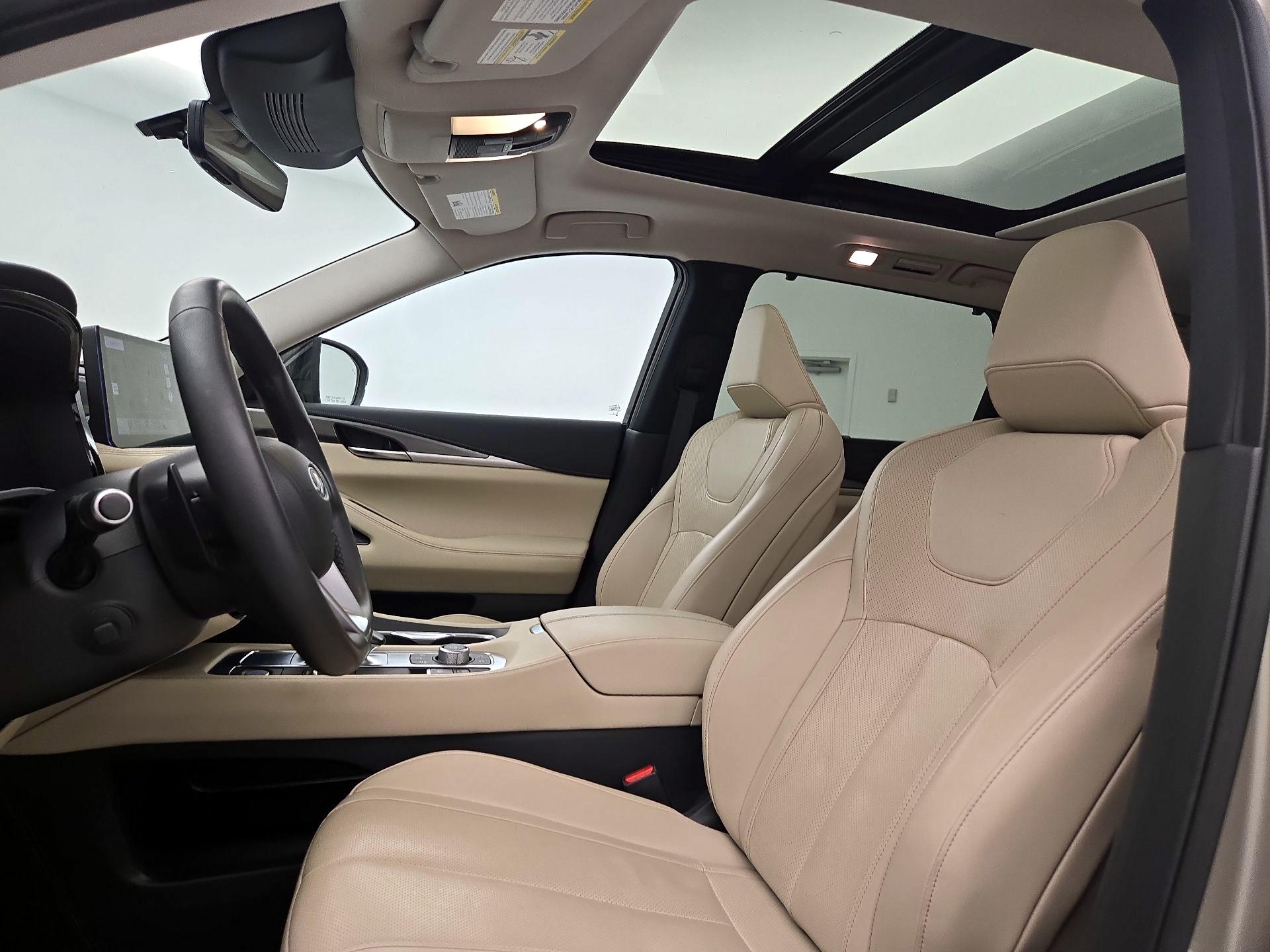 Thumbnail: 2023 INFINITI QX60 - 20