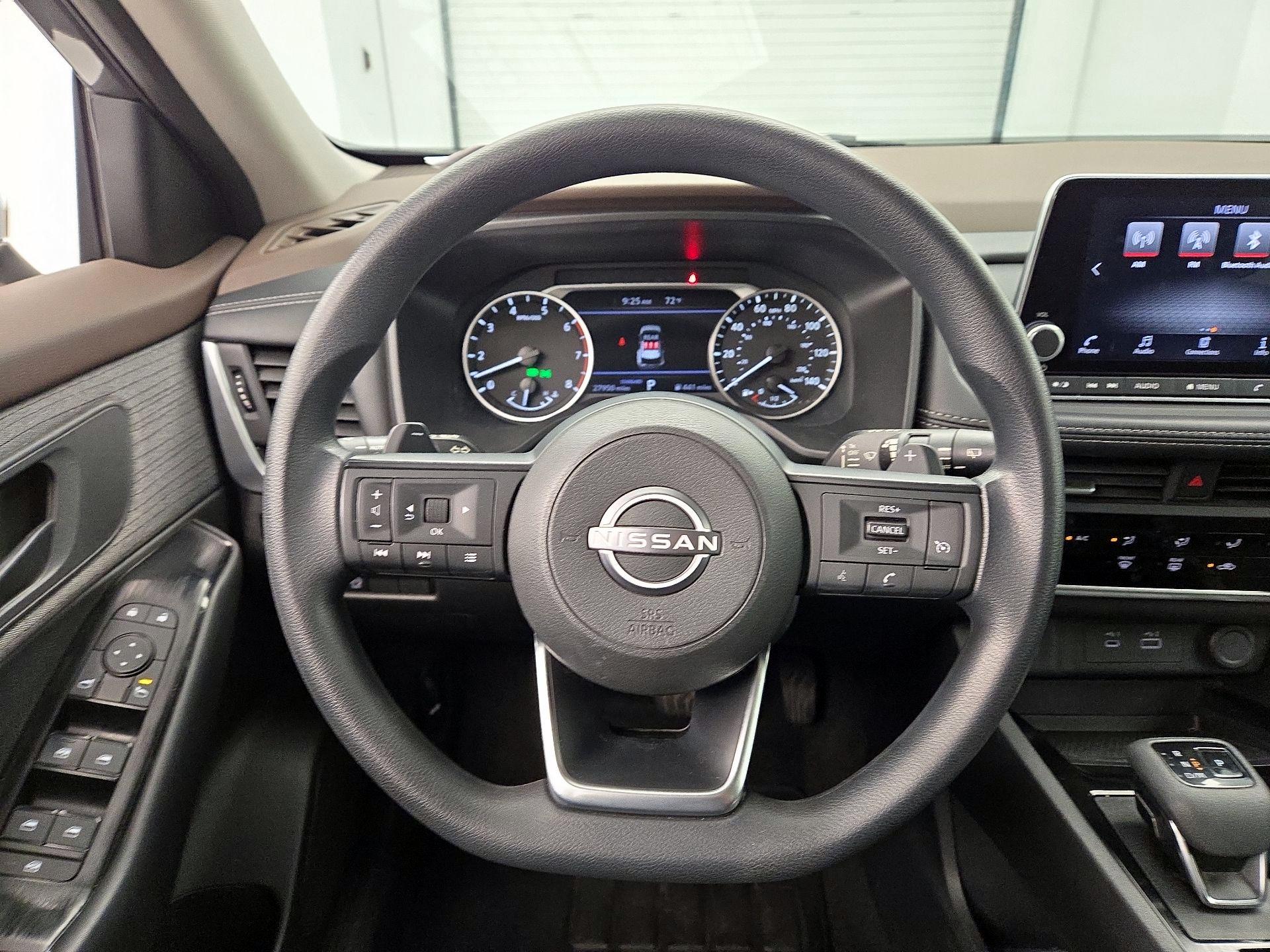 Thumbnail: 2023 Nissan Rogue - 10